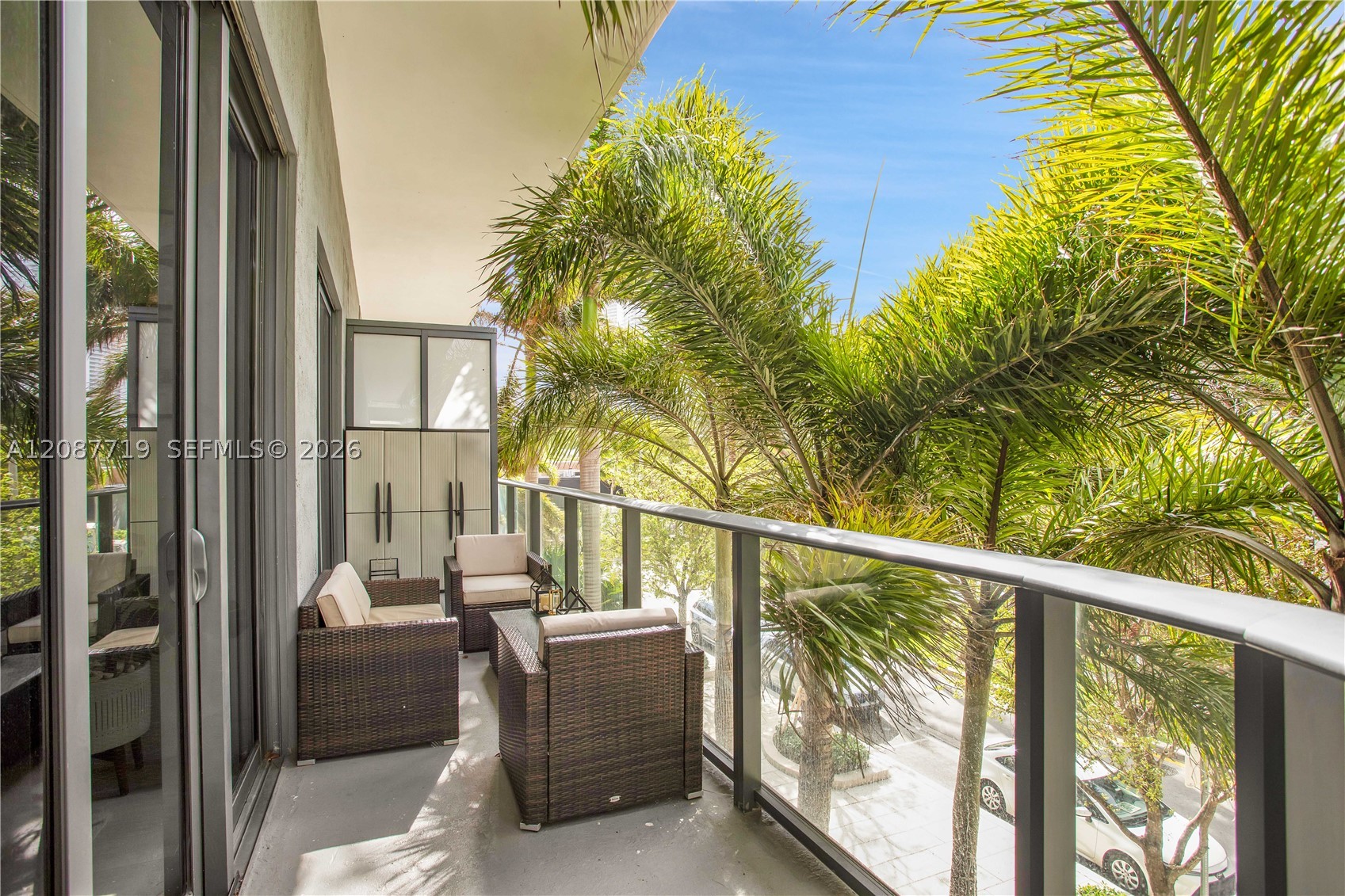 121 NE 34th St #L202, Miami FL 33137