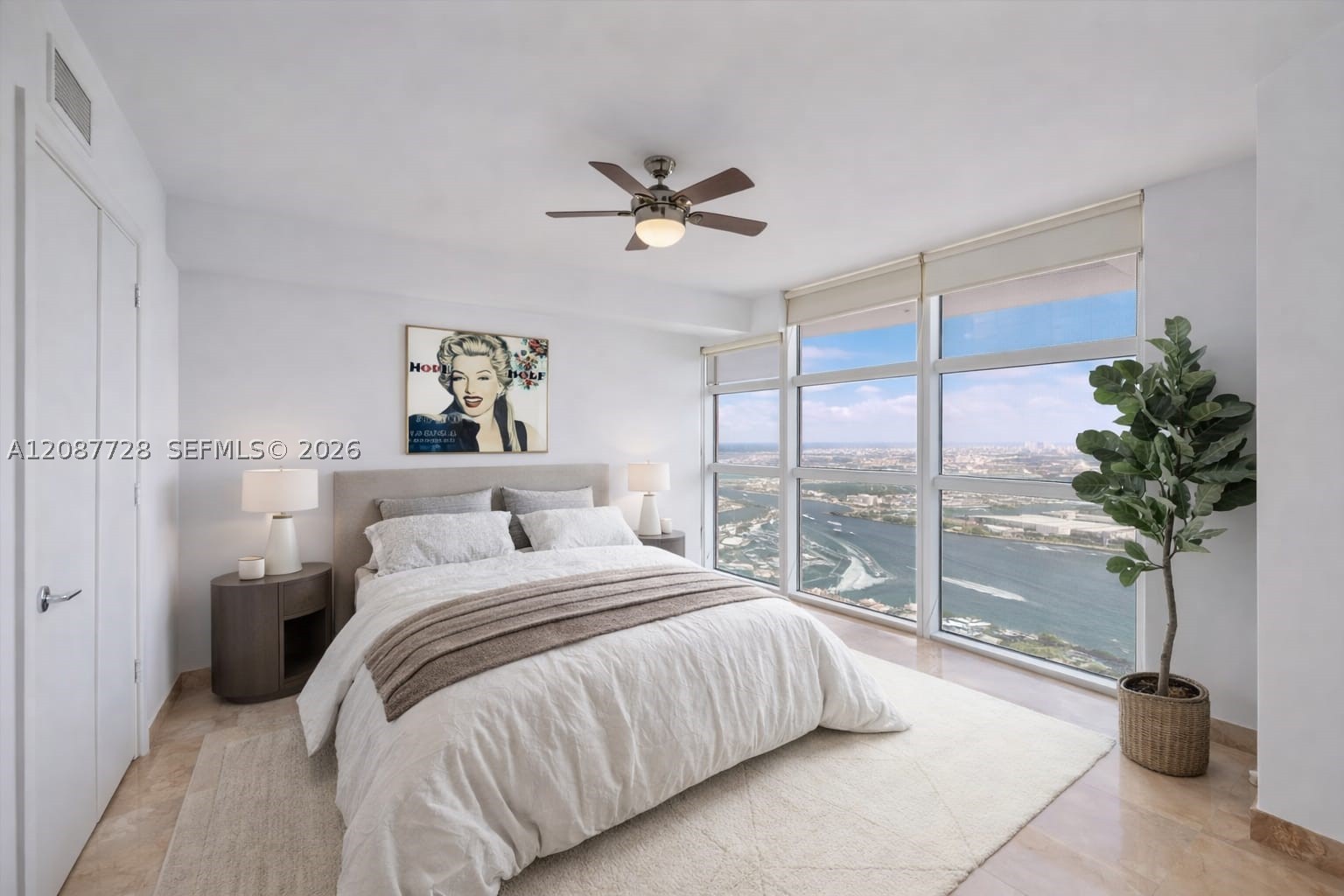 50 Biscayne Blvd #4106, Miami FL 33132