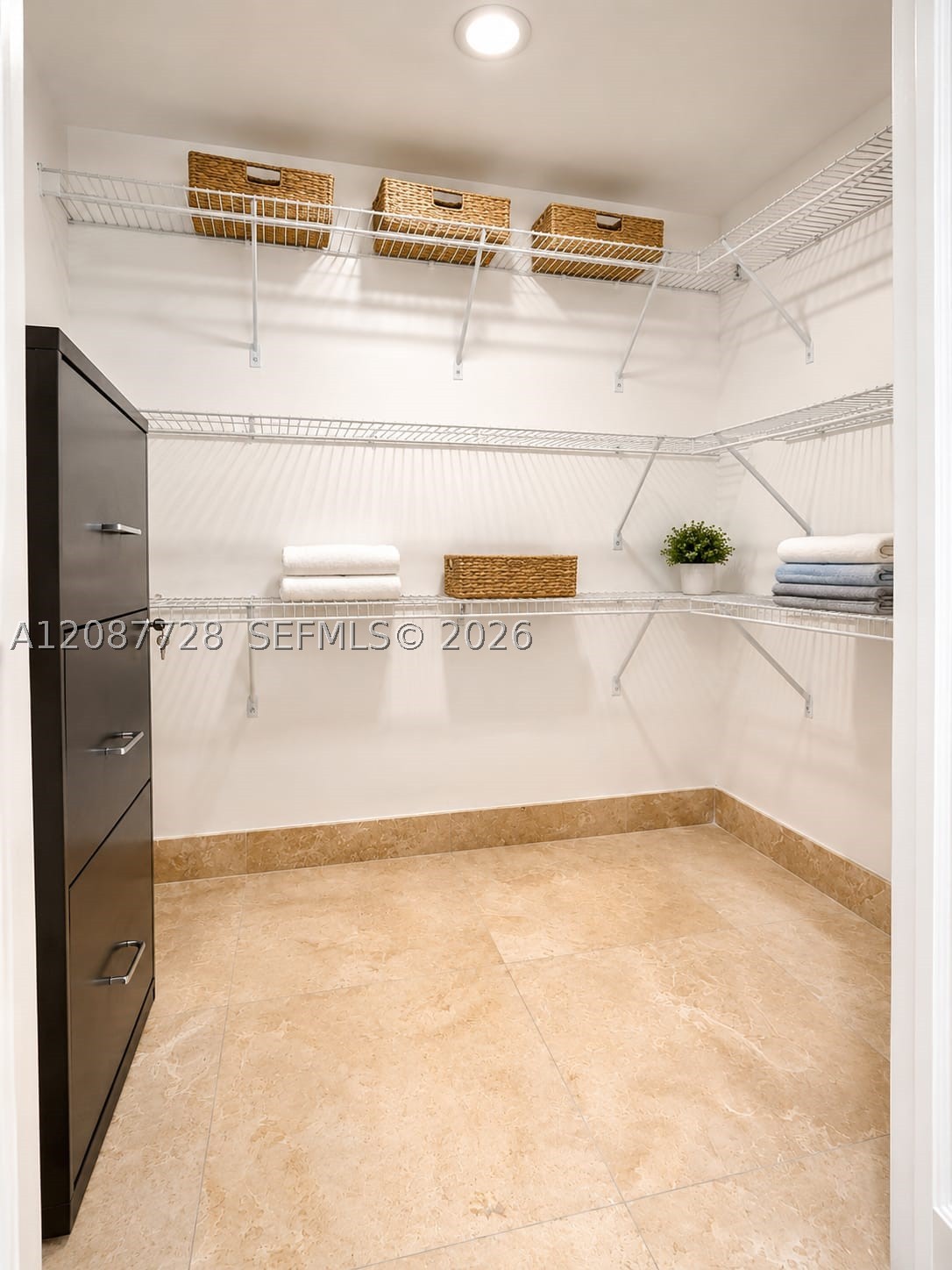 50 Biscayne Blvd #4106, Miami FL 33132
