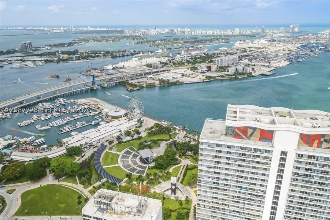 50 Biscayne Blvd #4106, Miami FL 33132