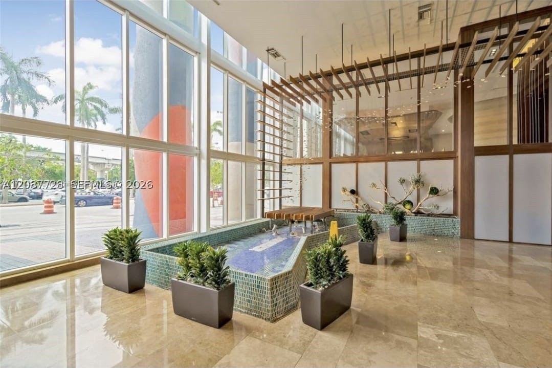 50 Biscayne Blvd #4106, Miami FL 33132