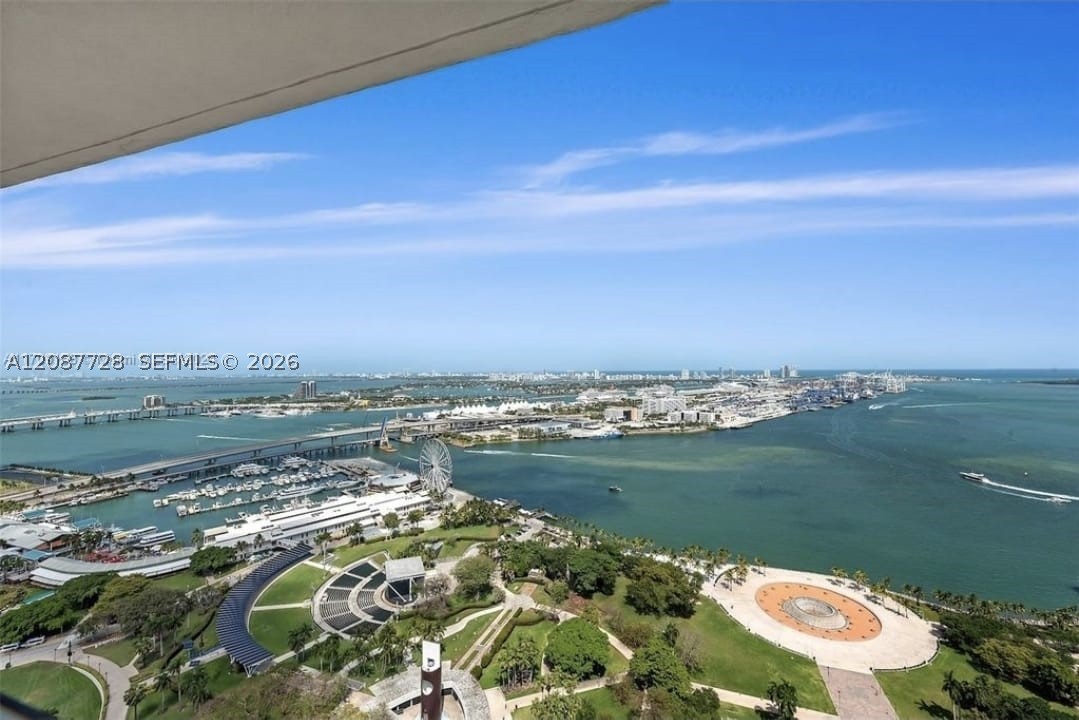 50 Biscayne Blvd #4106, Miami FL 33132