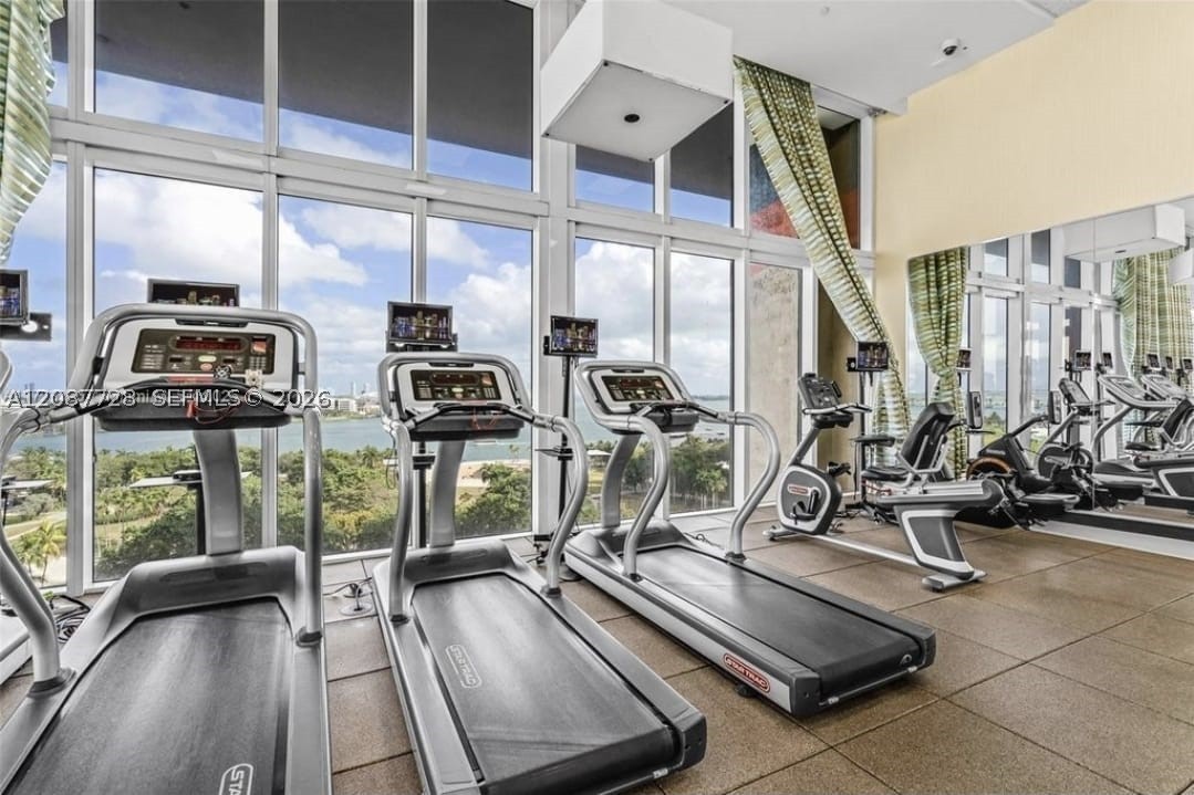 50 Biscayne Blvd #4106, Miami FL 33132