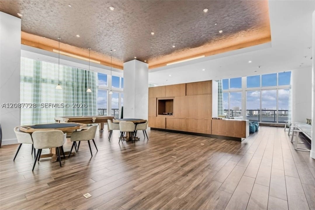 50 Biscayne Blvd #4106, Miami FL 33132