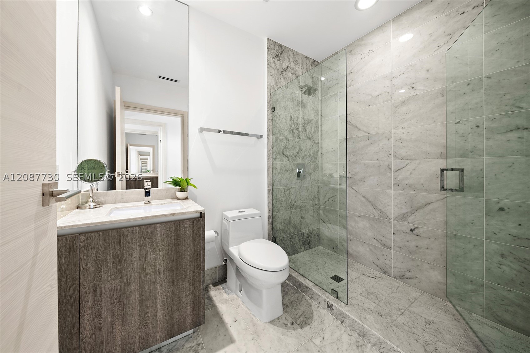 801 S Miami Ave #4801, Miami FL 33130