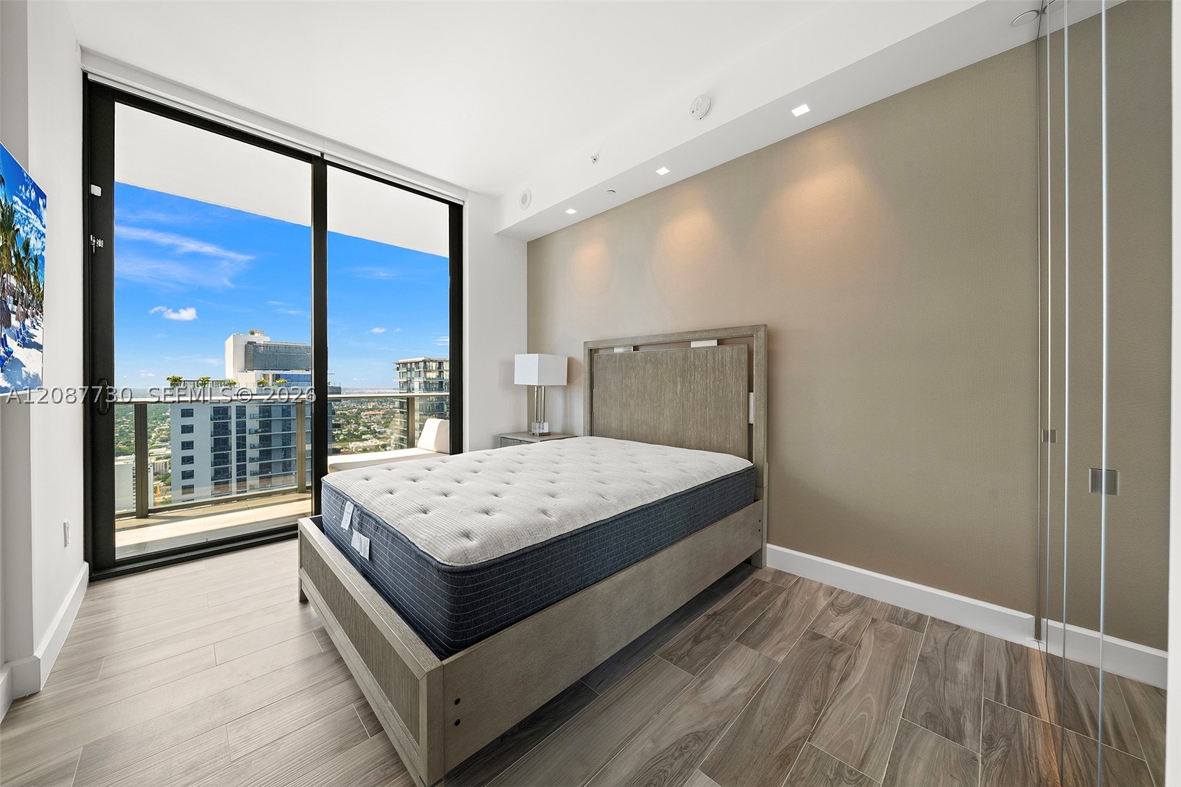 801 S Miami Ave #4801, Miami FL 33130
