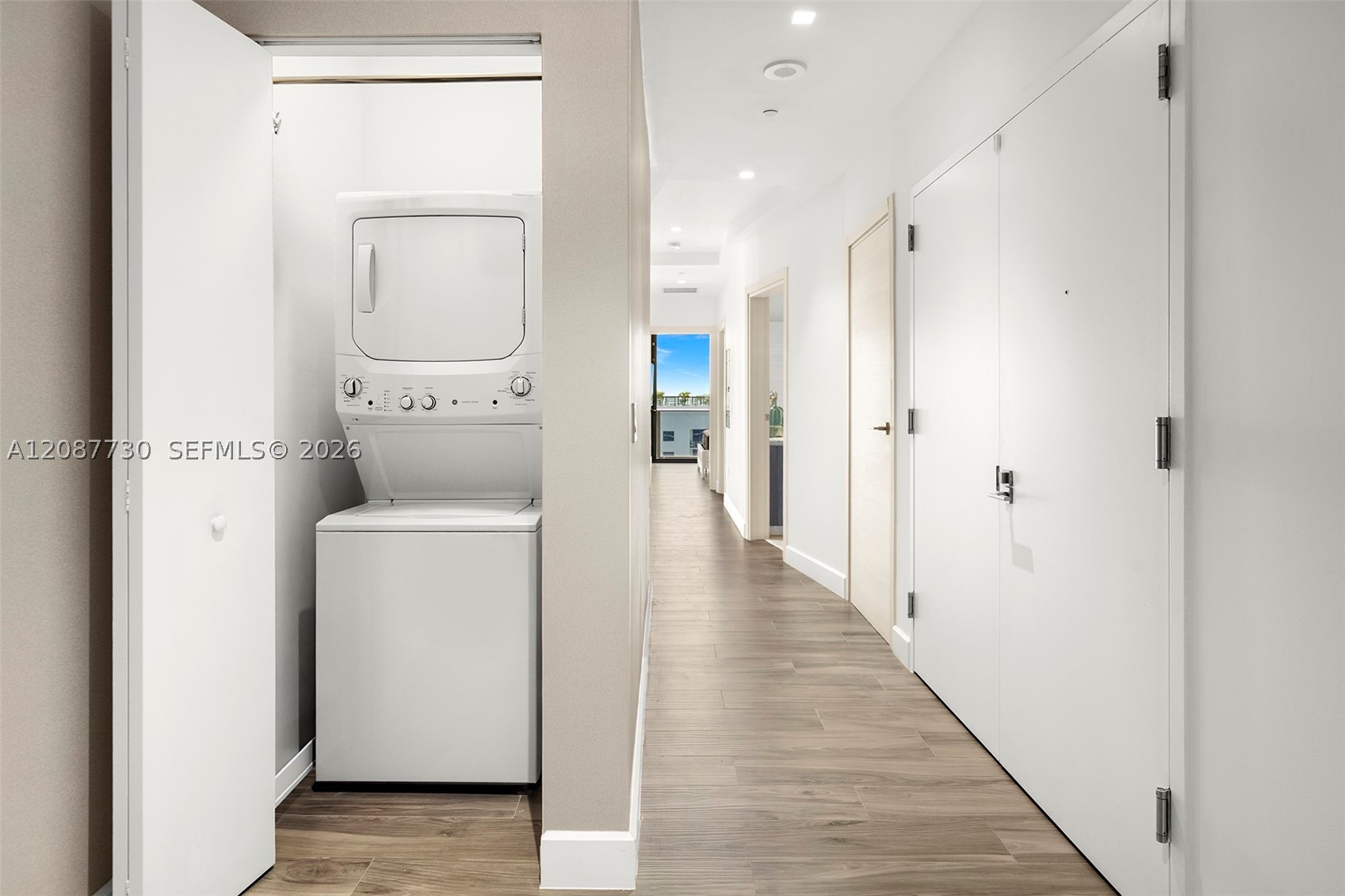 801 S Miami Ave #4801, Miami FL 33130