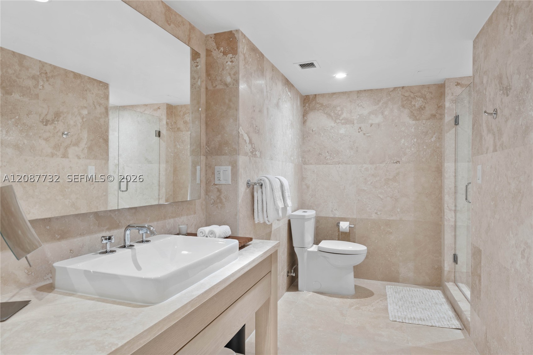 102 24th St #1531, Miami Beach FL 33139