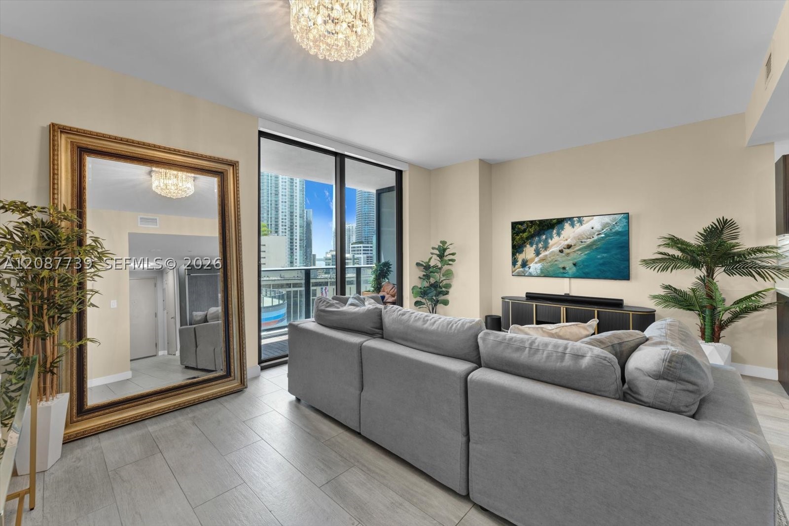 45 SW 9th St #1002, Miami FL 33130