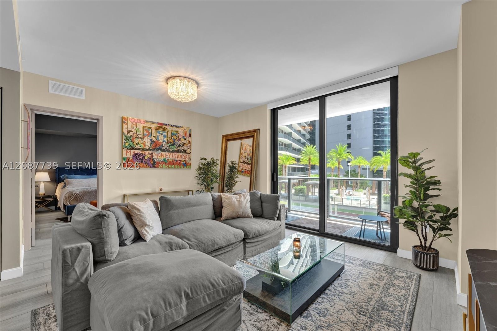 45 SW 9th St #1002, Miami FL 33130