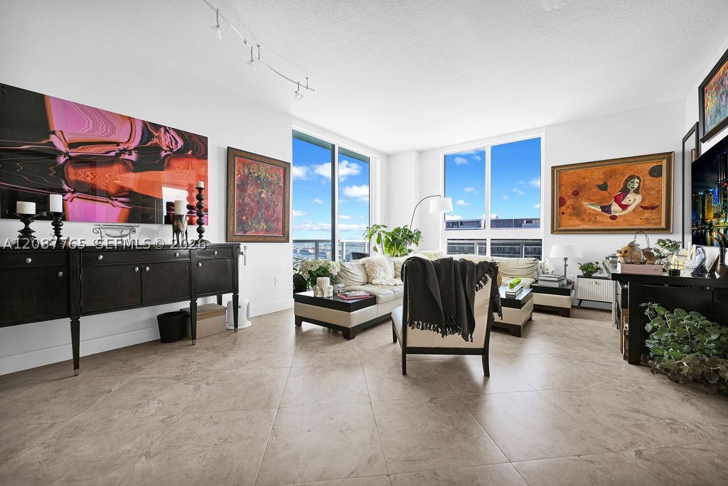 1900 N Bayshore Dr #5103, Miami FL 33132