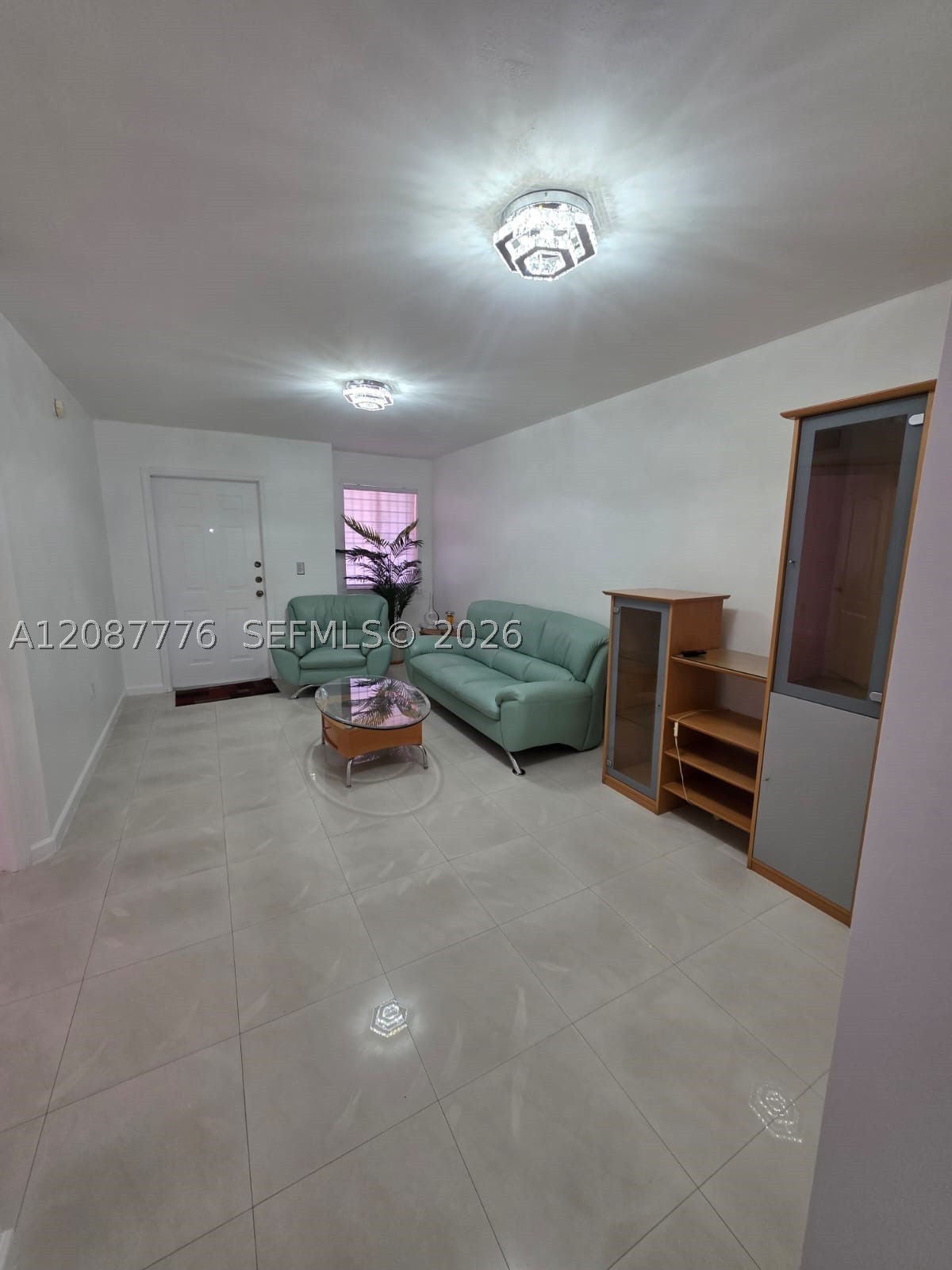 4691 NW 9th St #204, Miami FL 33126