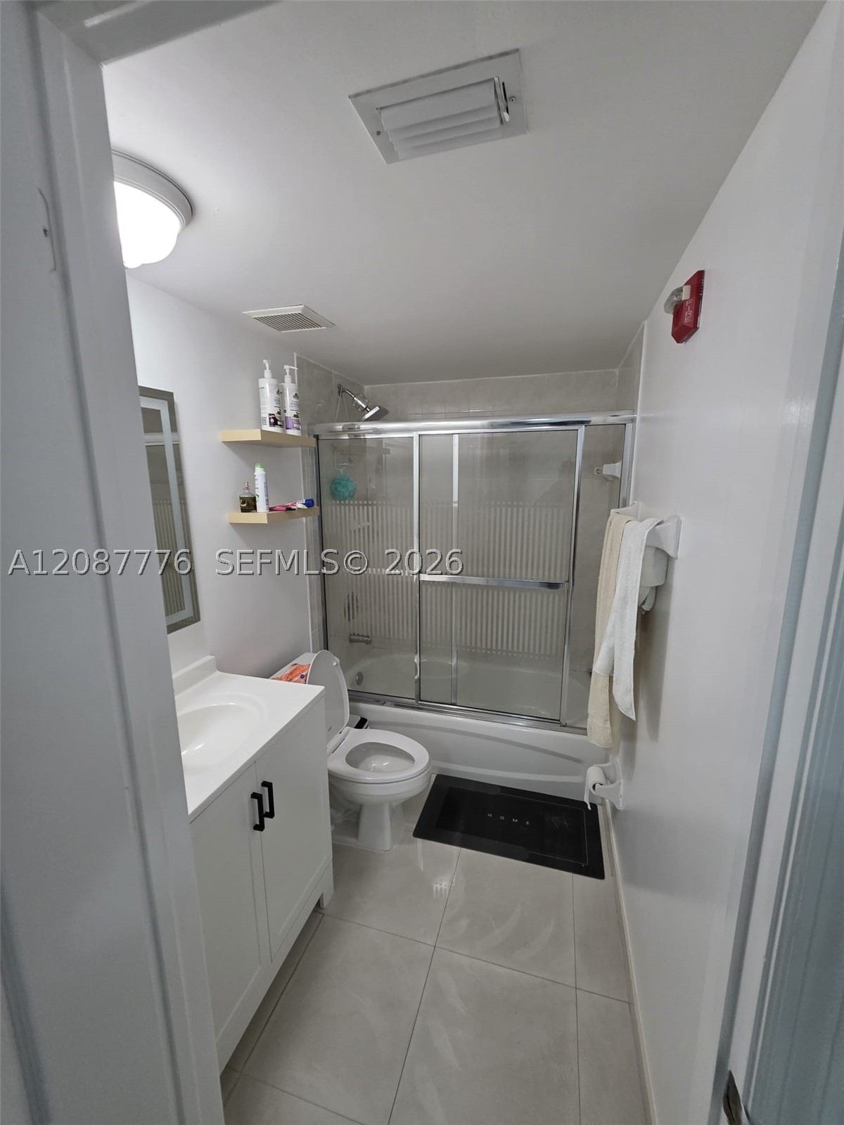 4691 NW 9th St #204, Miami FL 33126