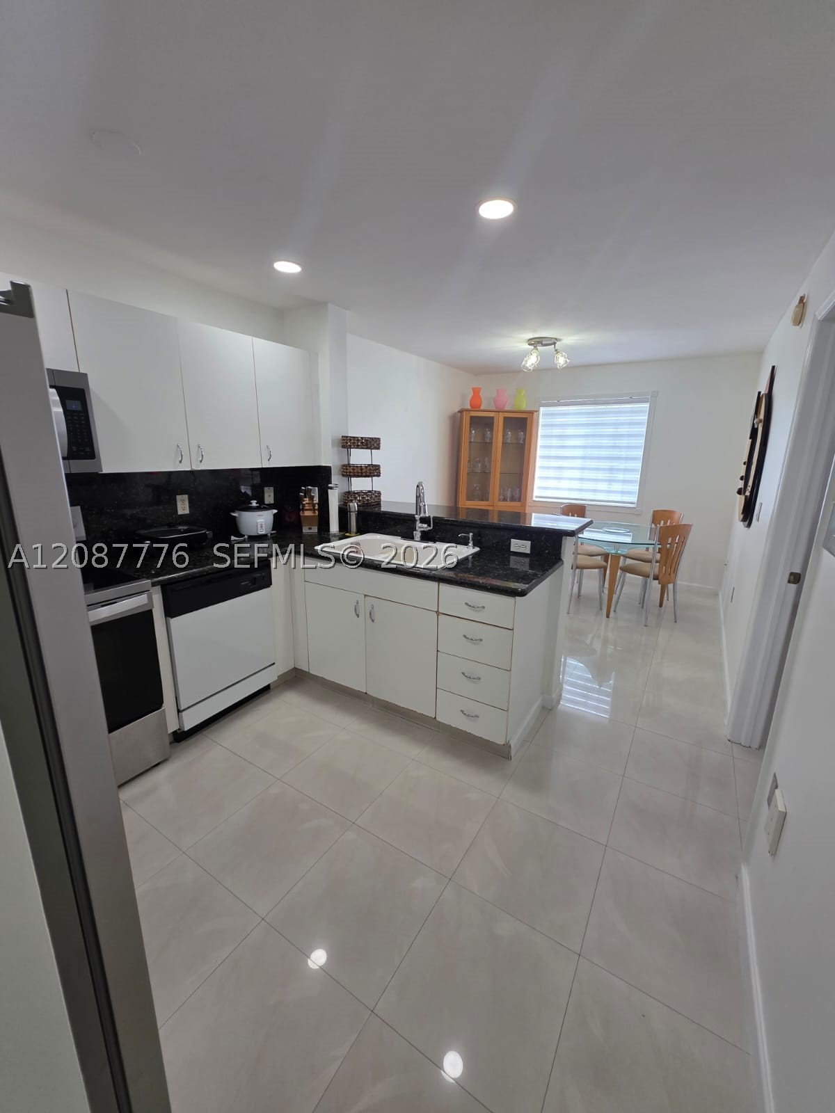 4691 NW 9th St #204, Miami FL 33126