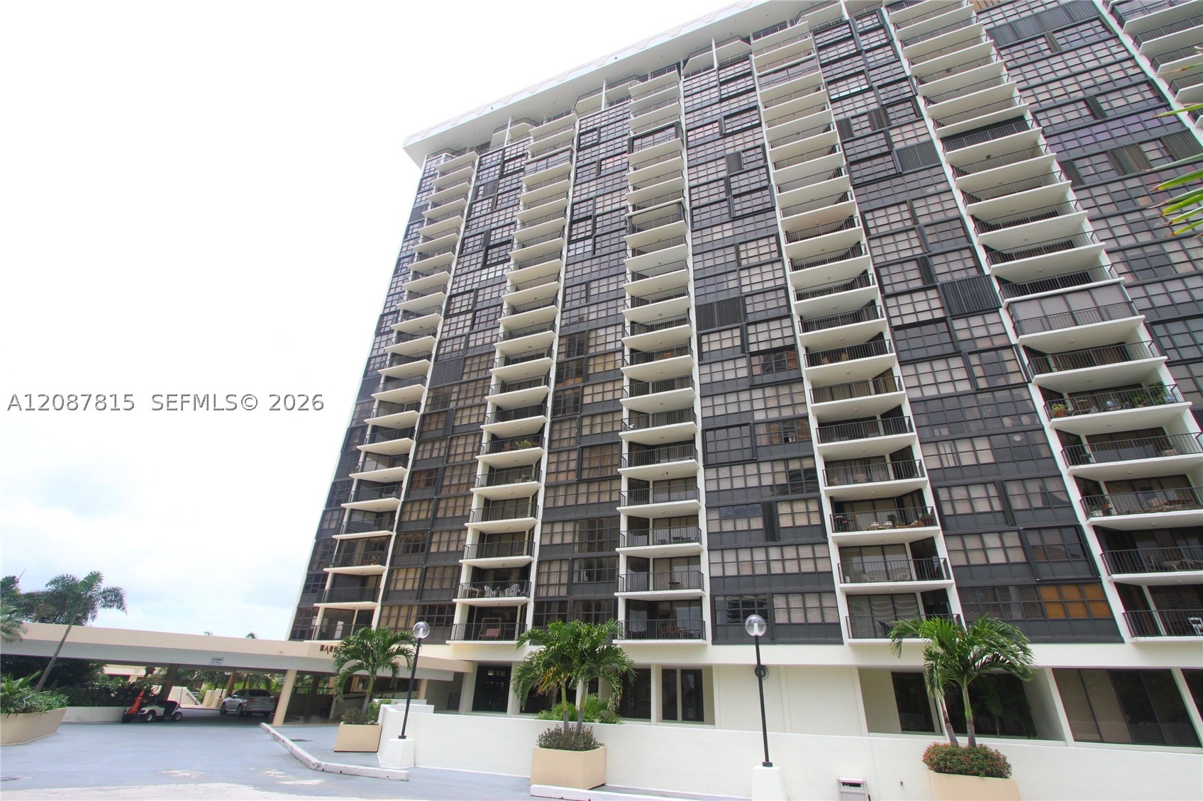 1901 Brickell Ave #B1702, Miami FL 33129