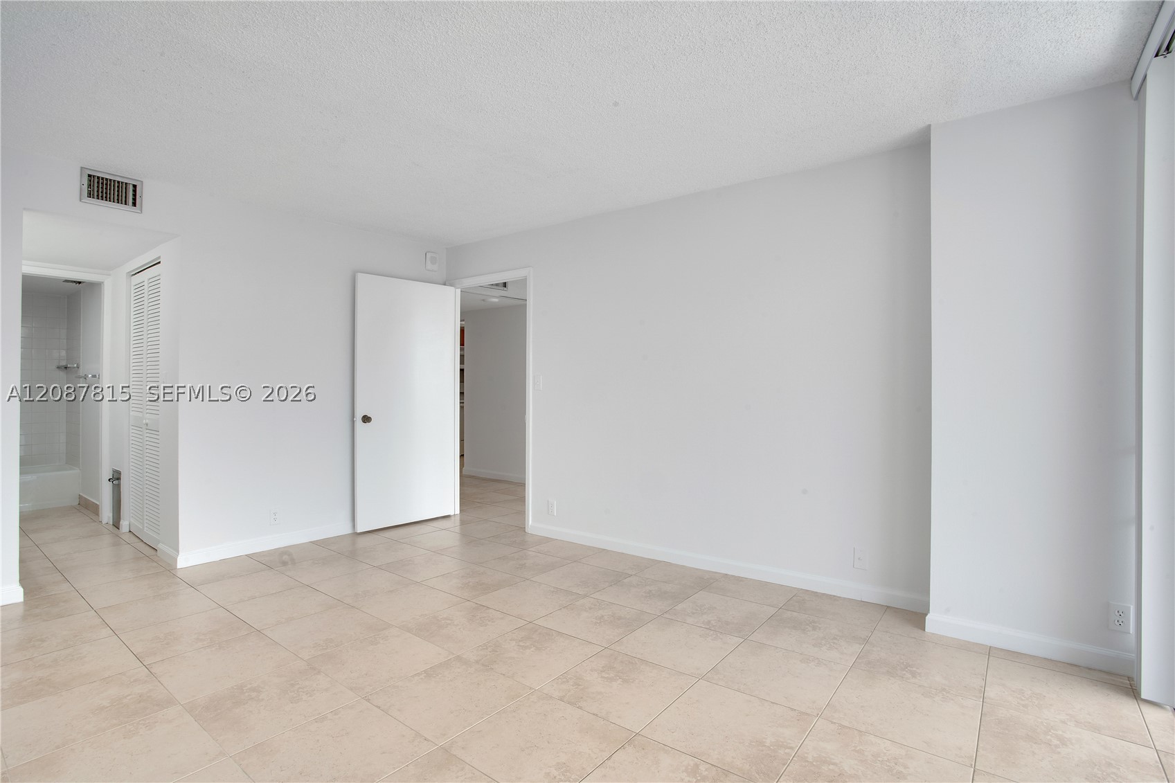 1901 Brickell Ave #B1702, Miami FL 33129