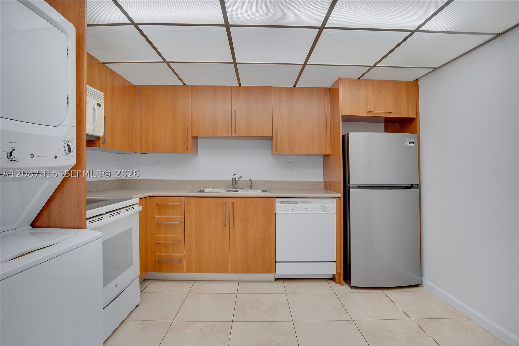 1901 Brickell Ave #B1702, Miami FL 33129