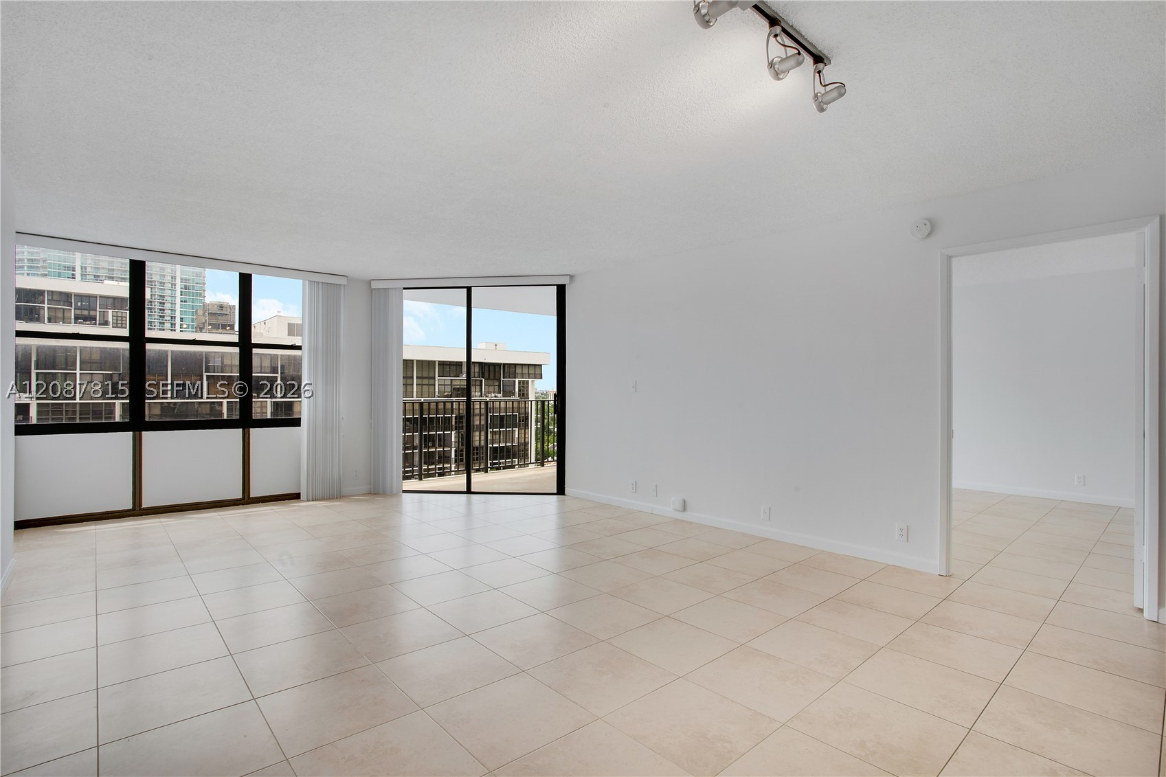 1901 Brickell Ave #B1702, Miami FL 33129