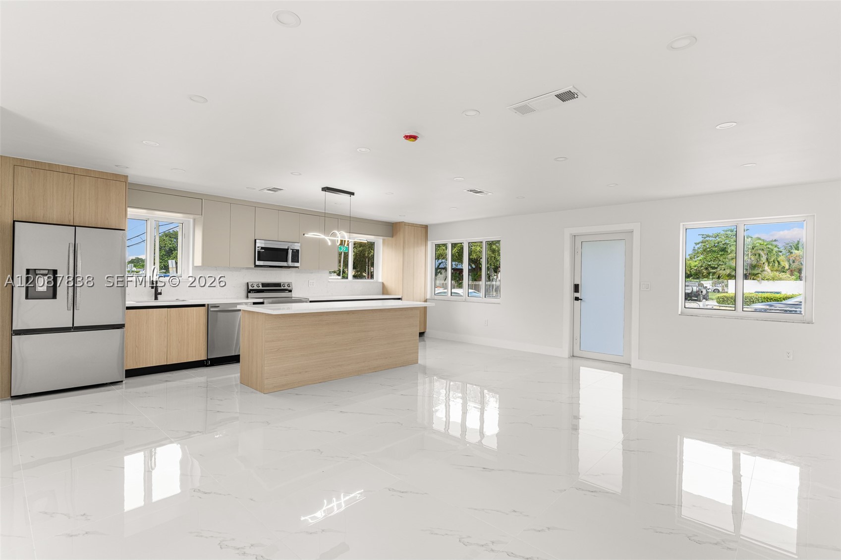 3900 SW 67th Ave, Miami FL 33155