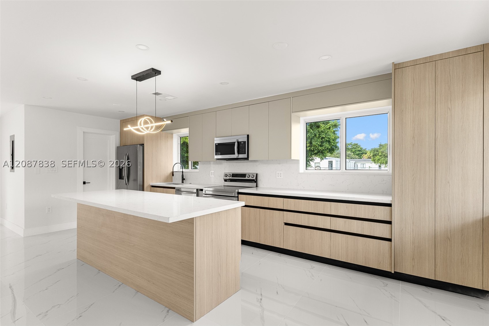 3900 SW 67th Ave, Miami FL 33155