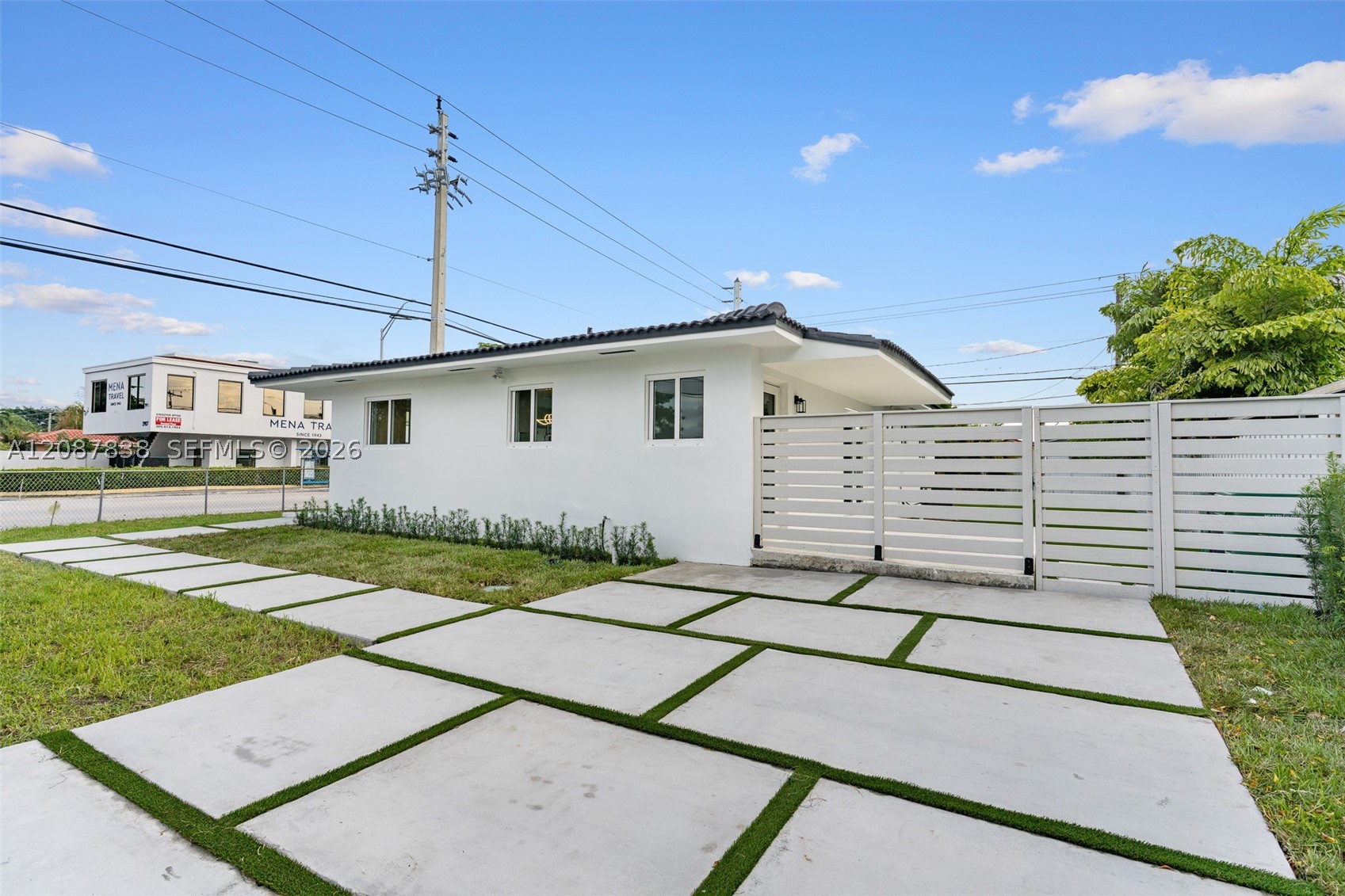 3900 SW 67th Ave, Miami FL 33155