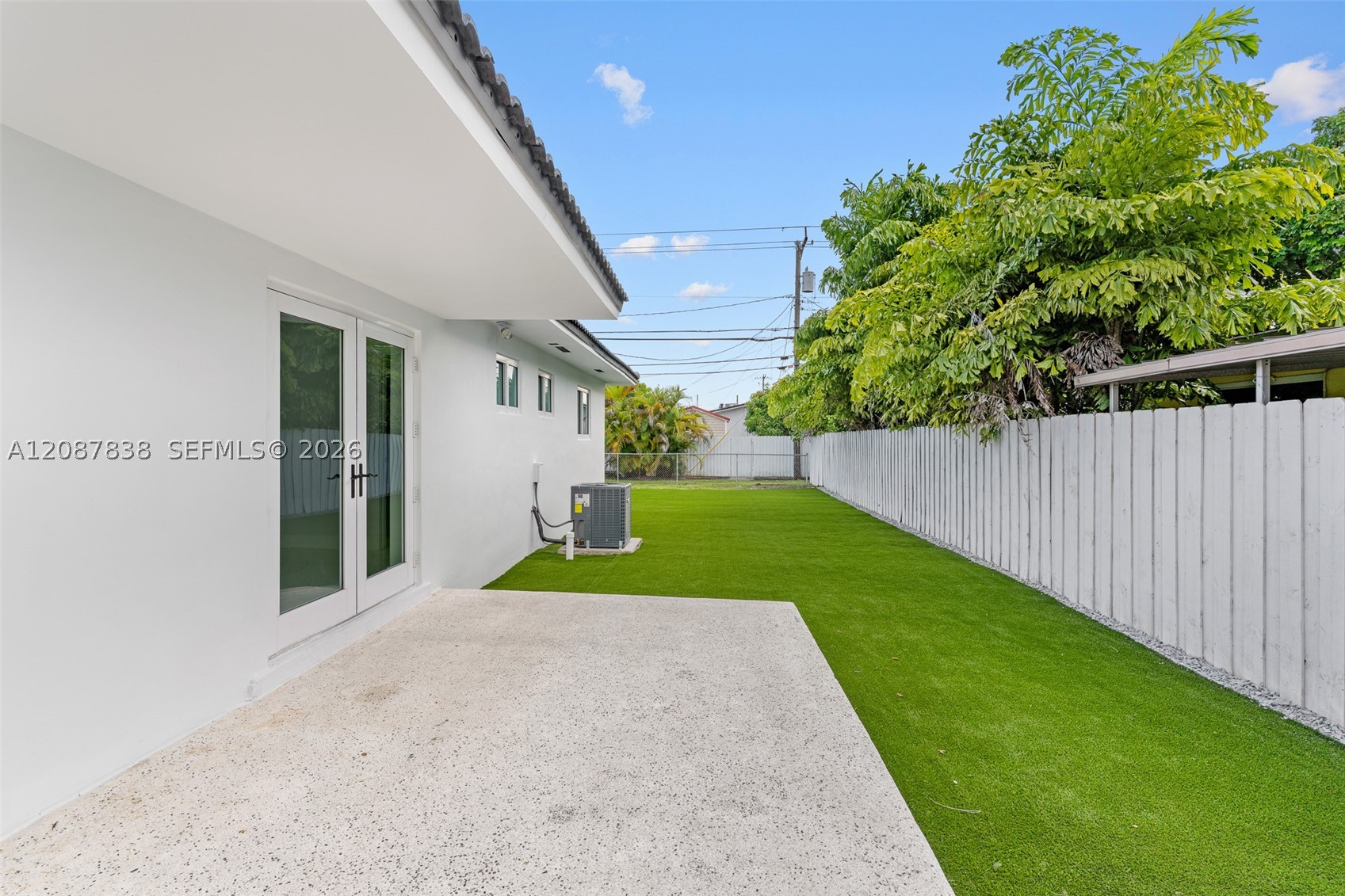 3900 SW 67th Ave, Miami FL 33155