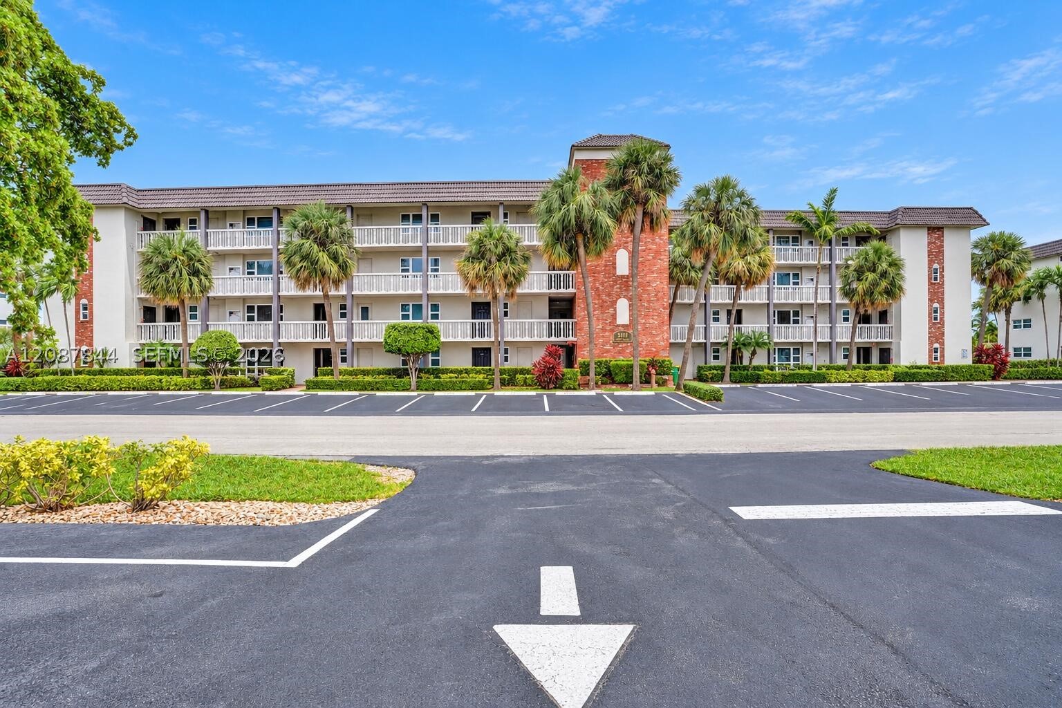 3111 NE 51st St #305C, Fort Lauderdale FL 33308