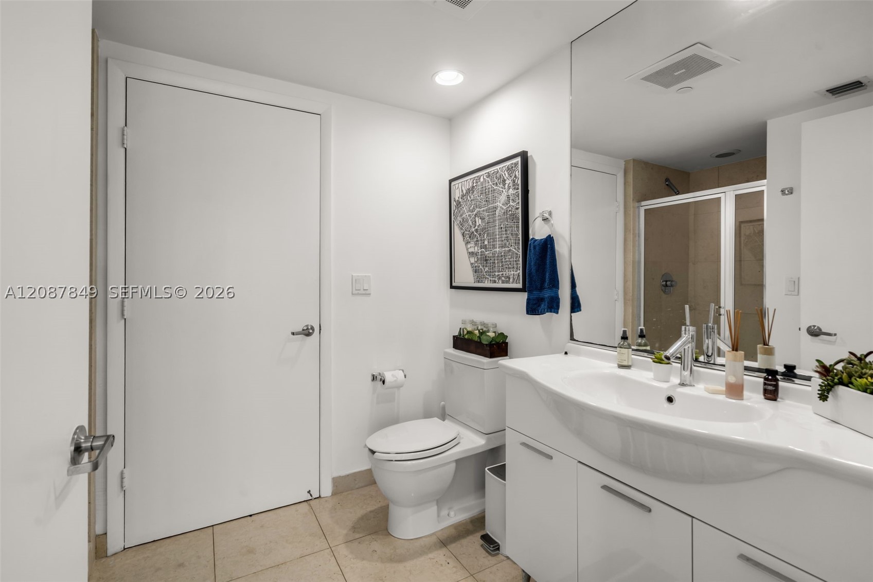 475 Brickell Ave #3609, Miami FL 33131