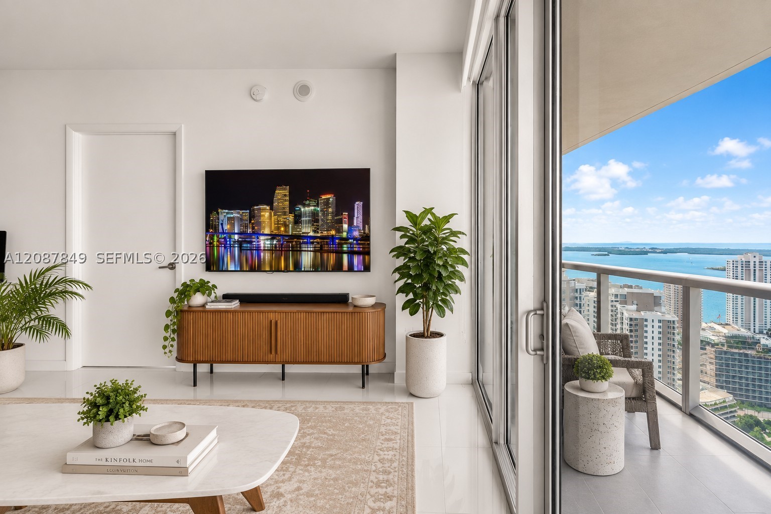 475 Brickell Ave #3609, Miami FL 33131