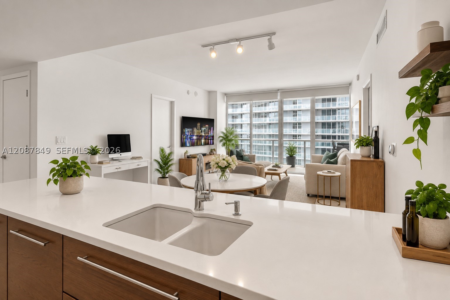 475 Brickell Ave #3609, Miami FL 33131