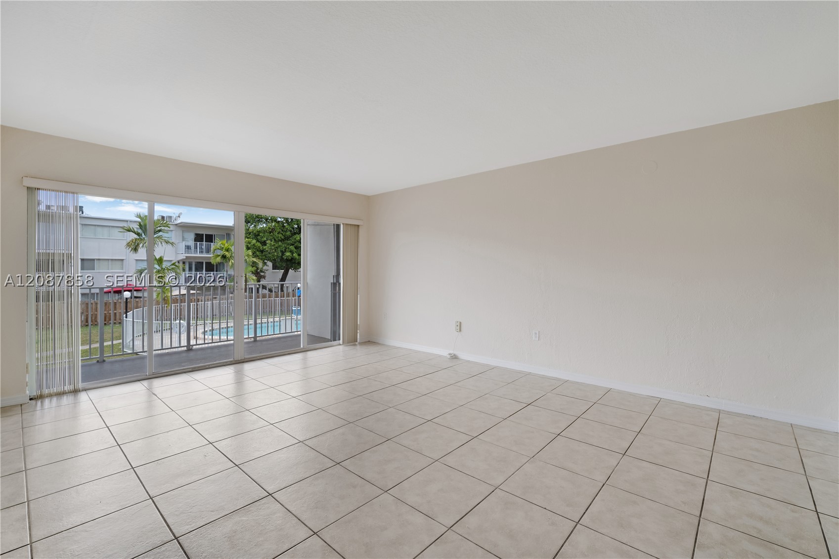 Miami FL 33156 - A12087858