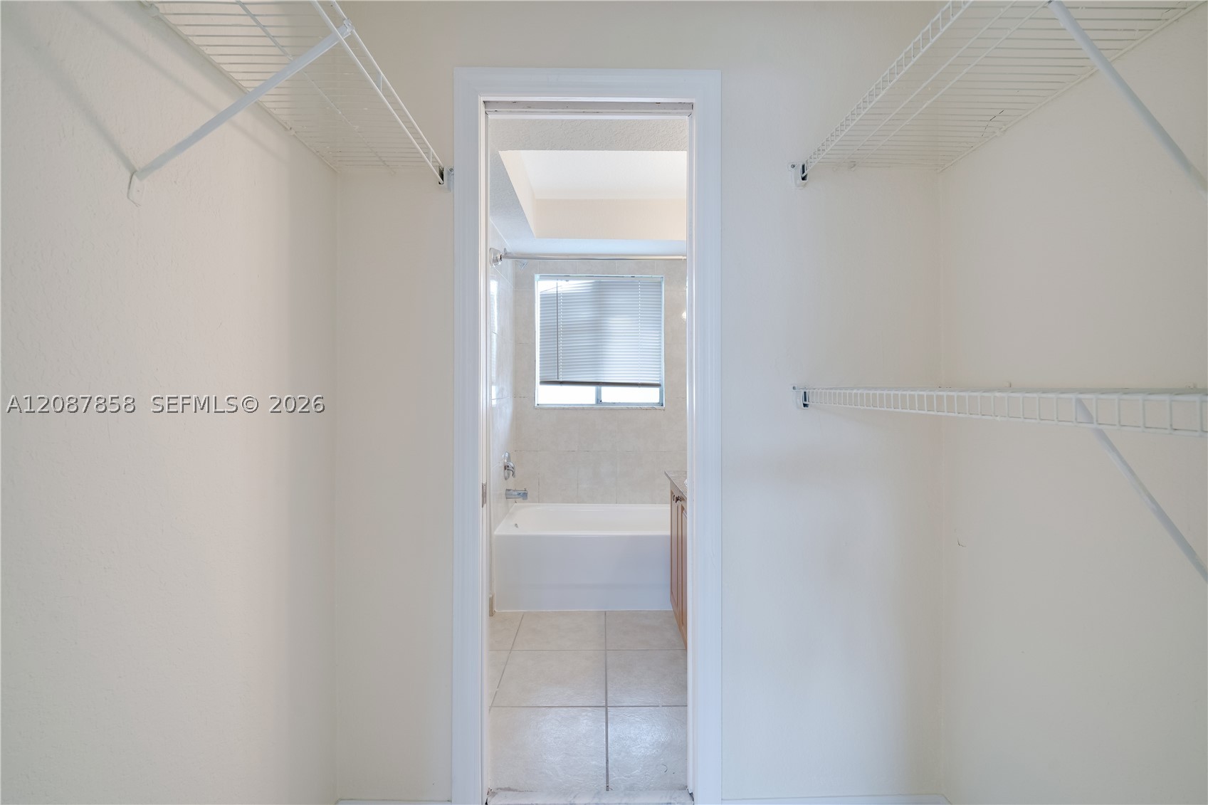Miami FL 33156 - A12087858