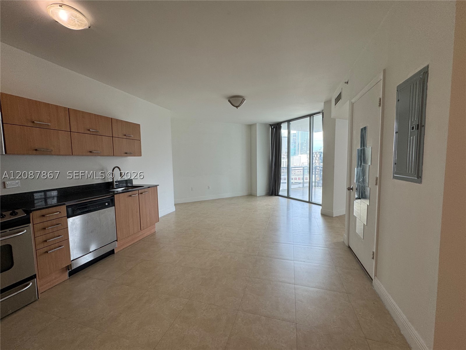350 S Miami Ave #1209, Miami FL 33130
