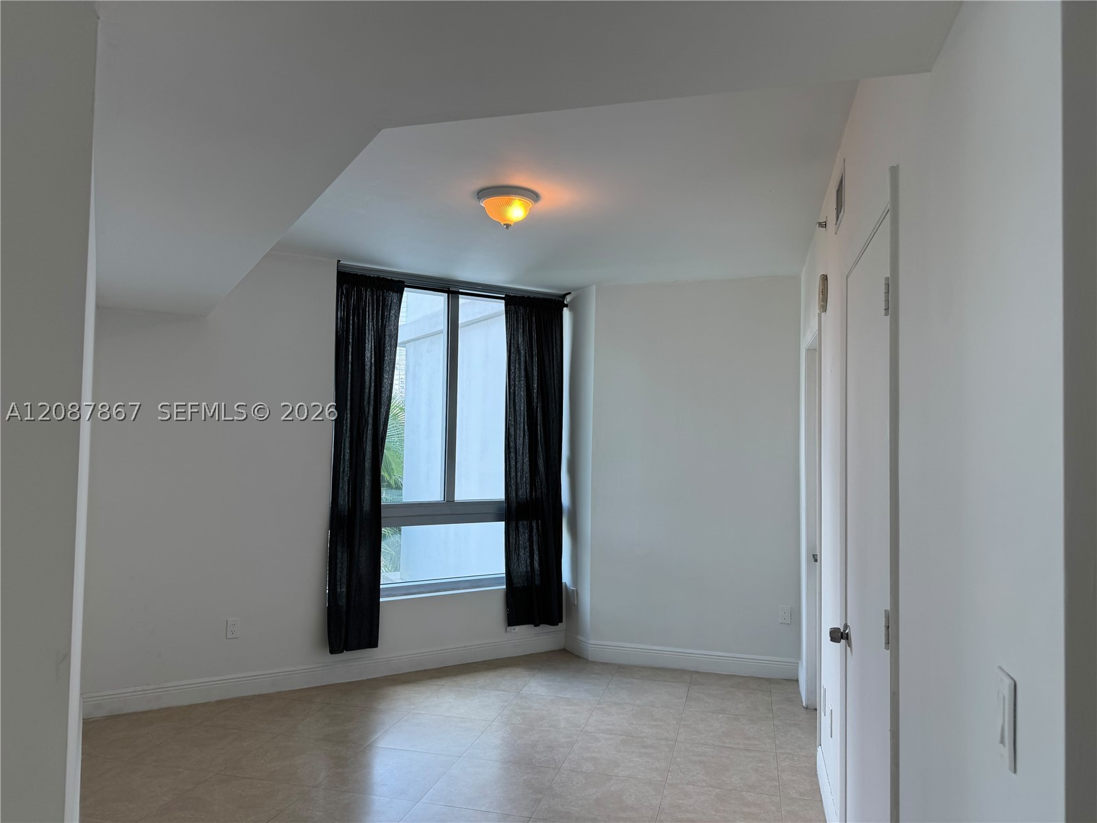 350 S Miami Ave #1209, Miami FL 33130