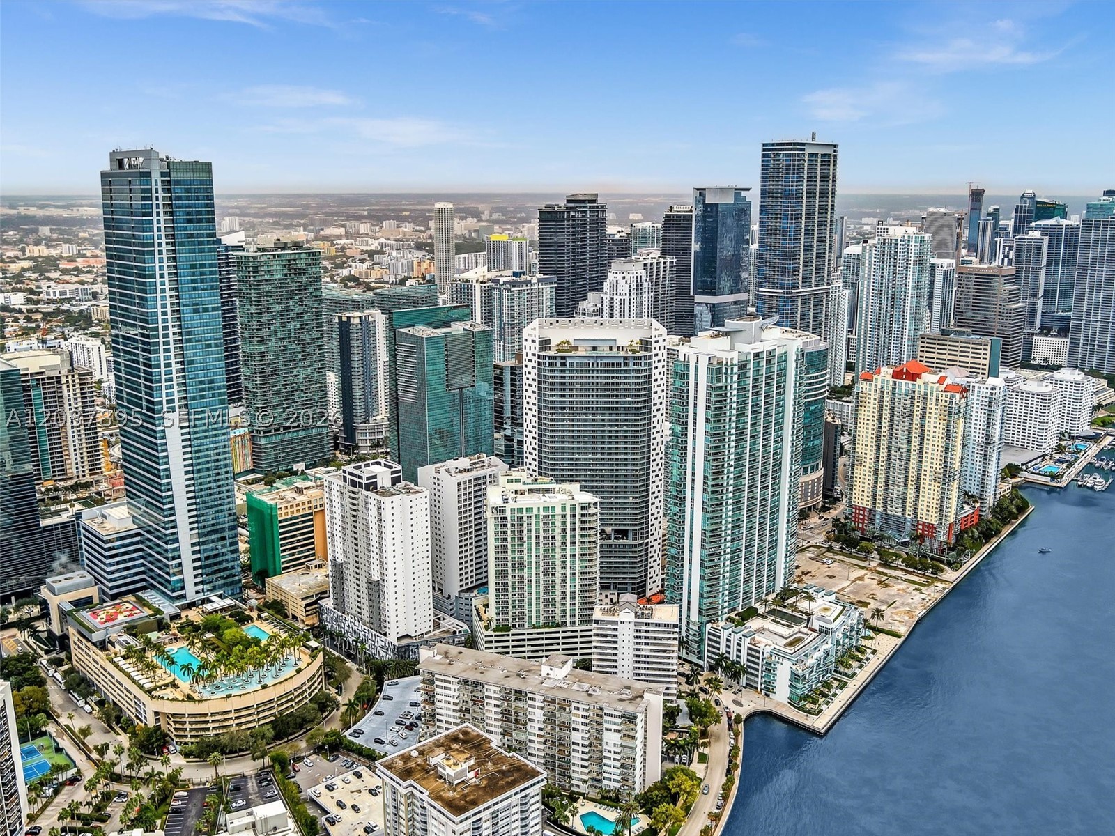1300 NE Brickell Bay Dr #2905, Miami FL 33131