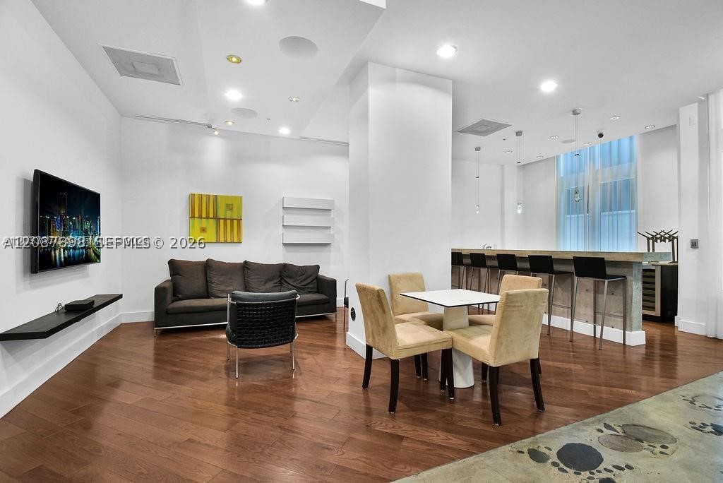 234 NE 3rd St #1701, Miami FL 33132