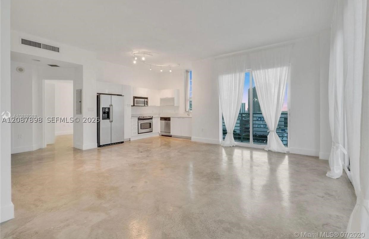 234 NE 3rd St #1701, Miami FL 33132