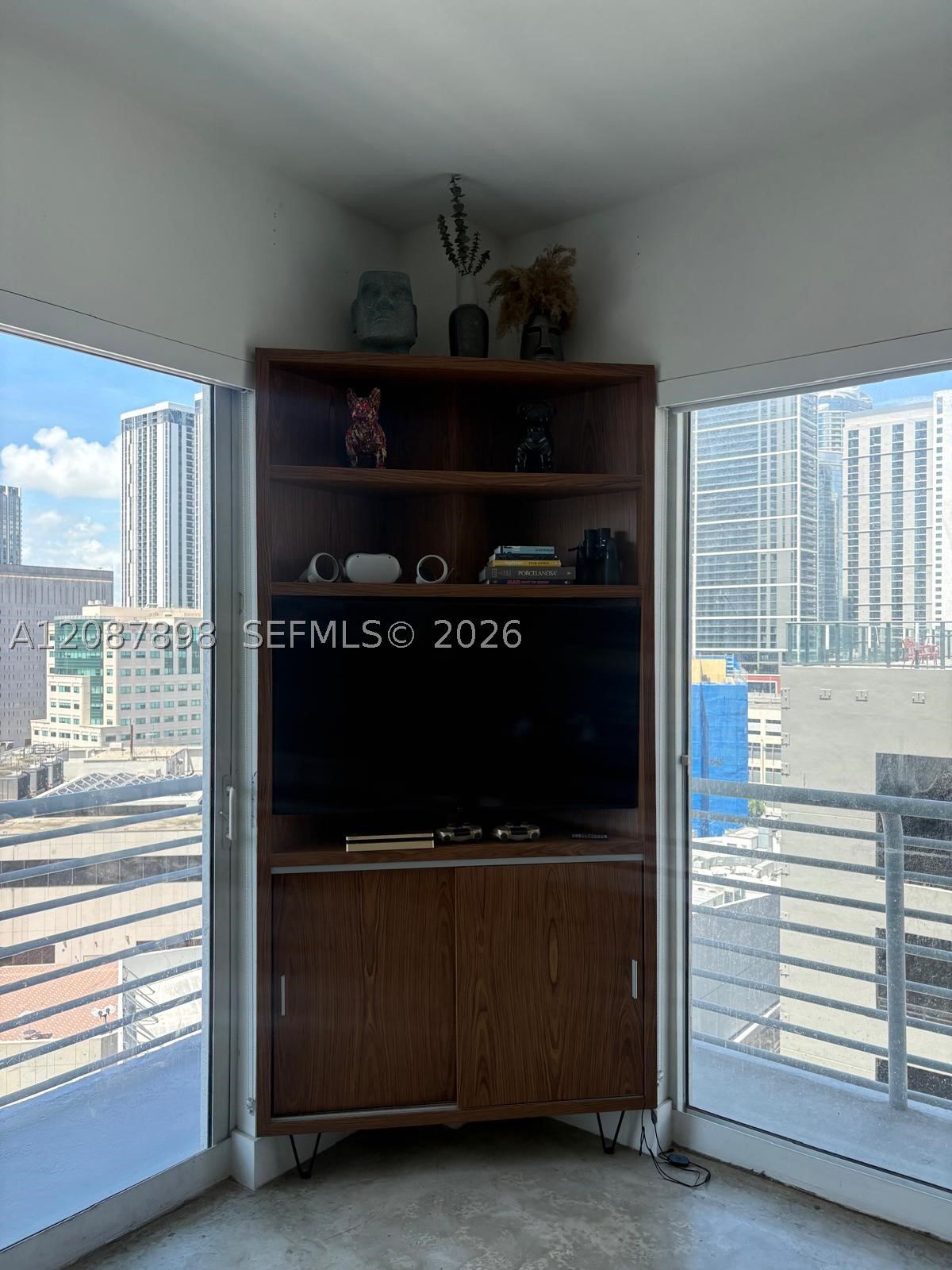 234 NE 3rd St #1701, Miami FL 33132