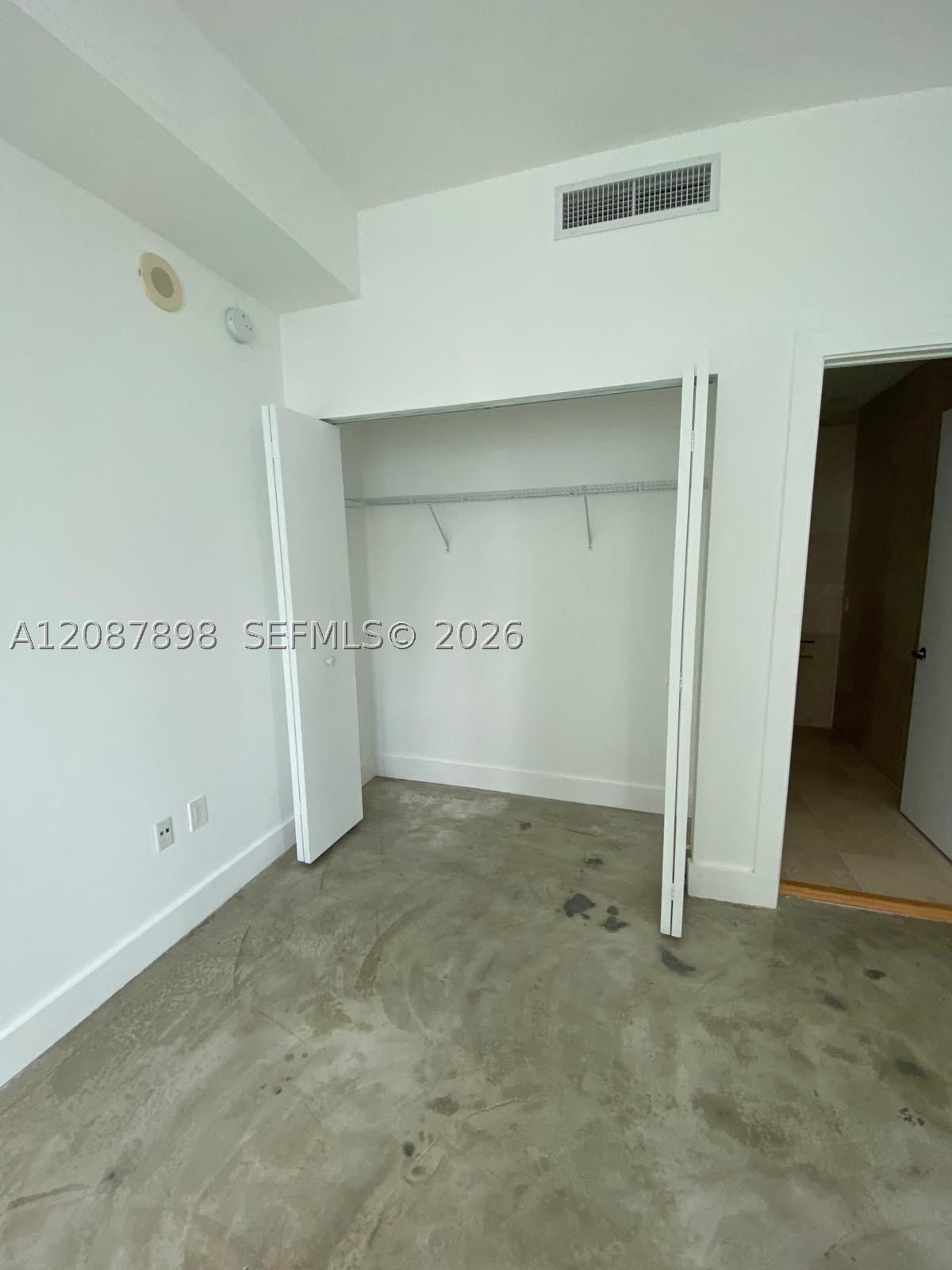 234 NE 3rd St #1701, Miami FL 33132