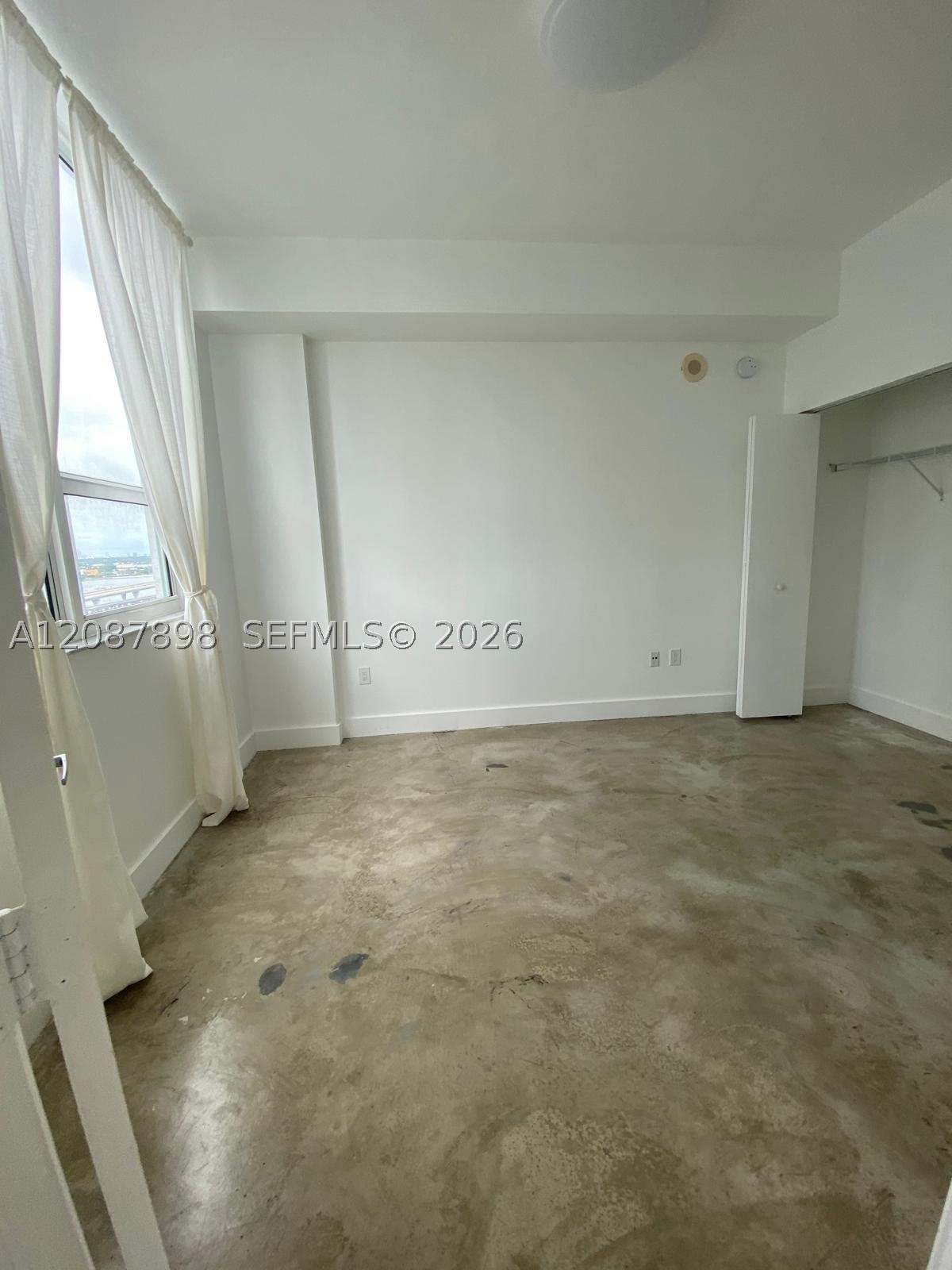 234 NE 3rd St #1701, Miami FL 33132