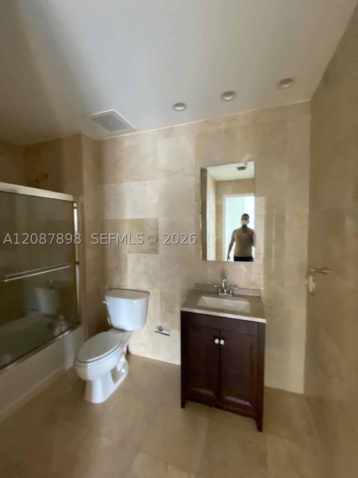 234 NE 3rd St #1701, Miami FL 33132