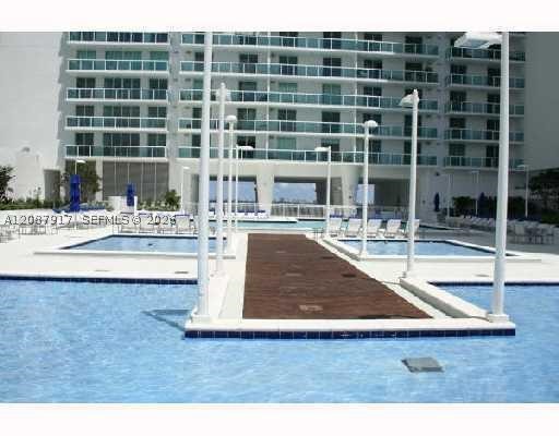 Miami FL 33132 - A12087917