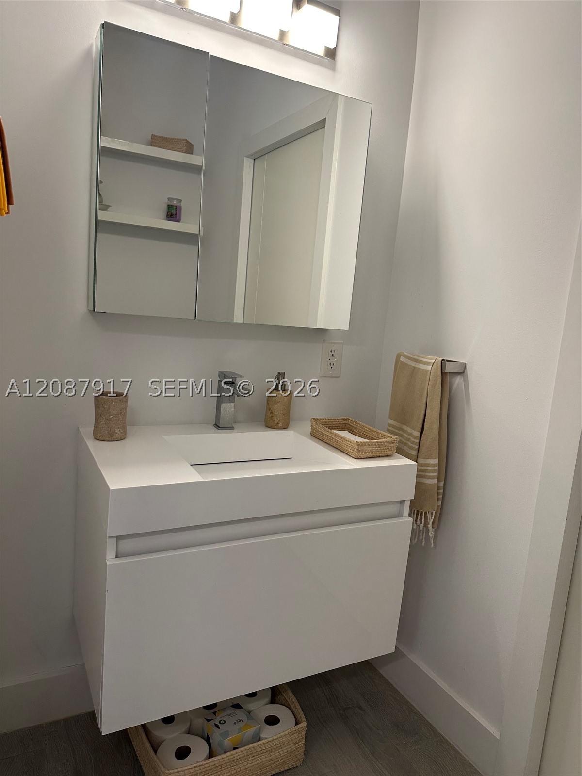 Miami FL 33132 - A12087917