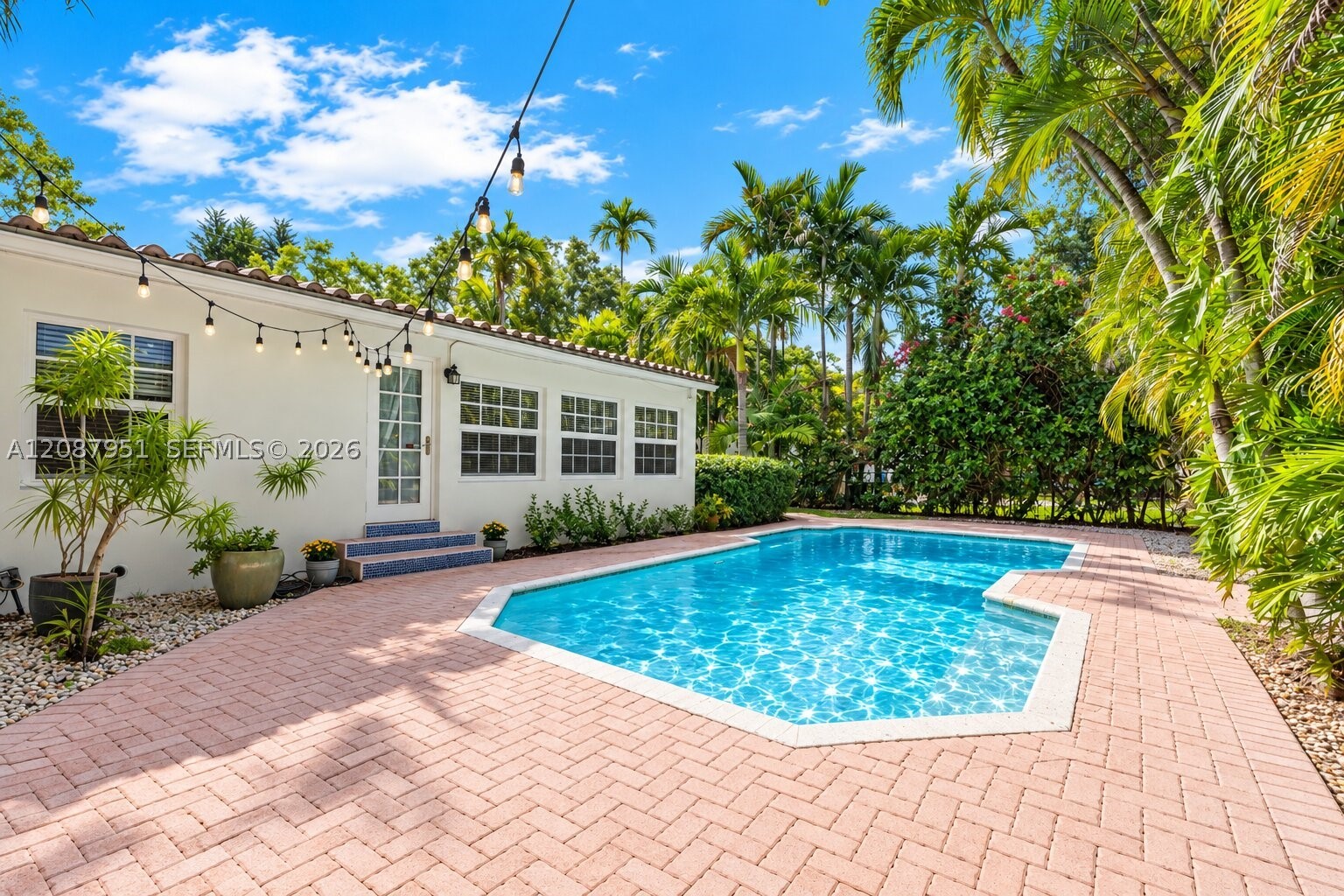 836 Alberca St, Coral Gables FL 33134