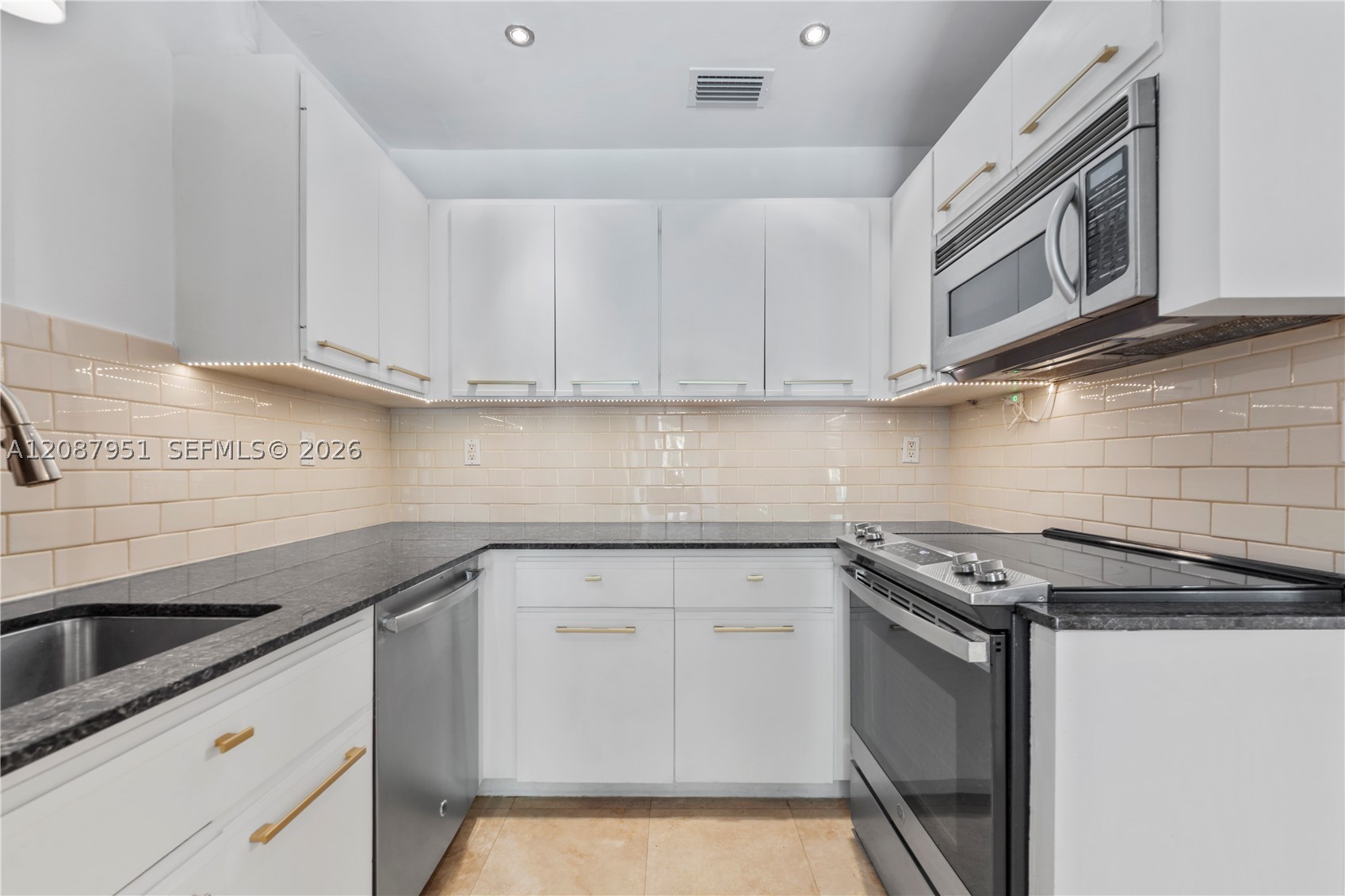 836 Alberca St, Coral Gables FL 33134