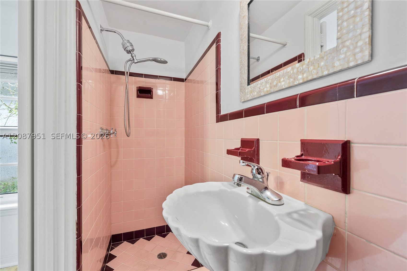 836 Alberca St, Coral Gables FL 33134