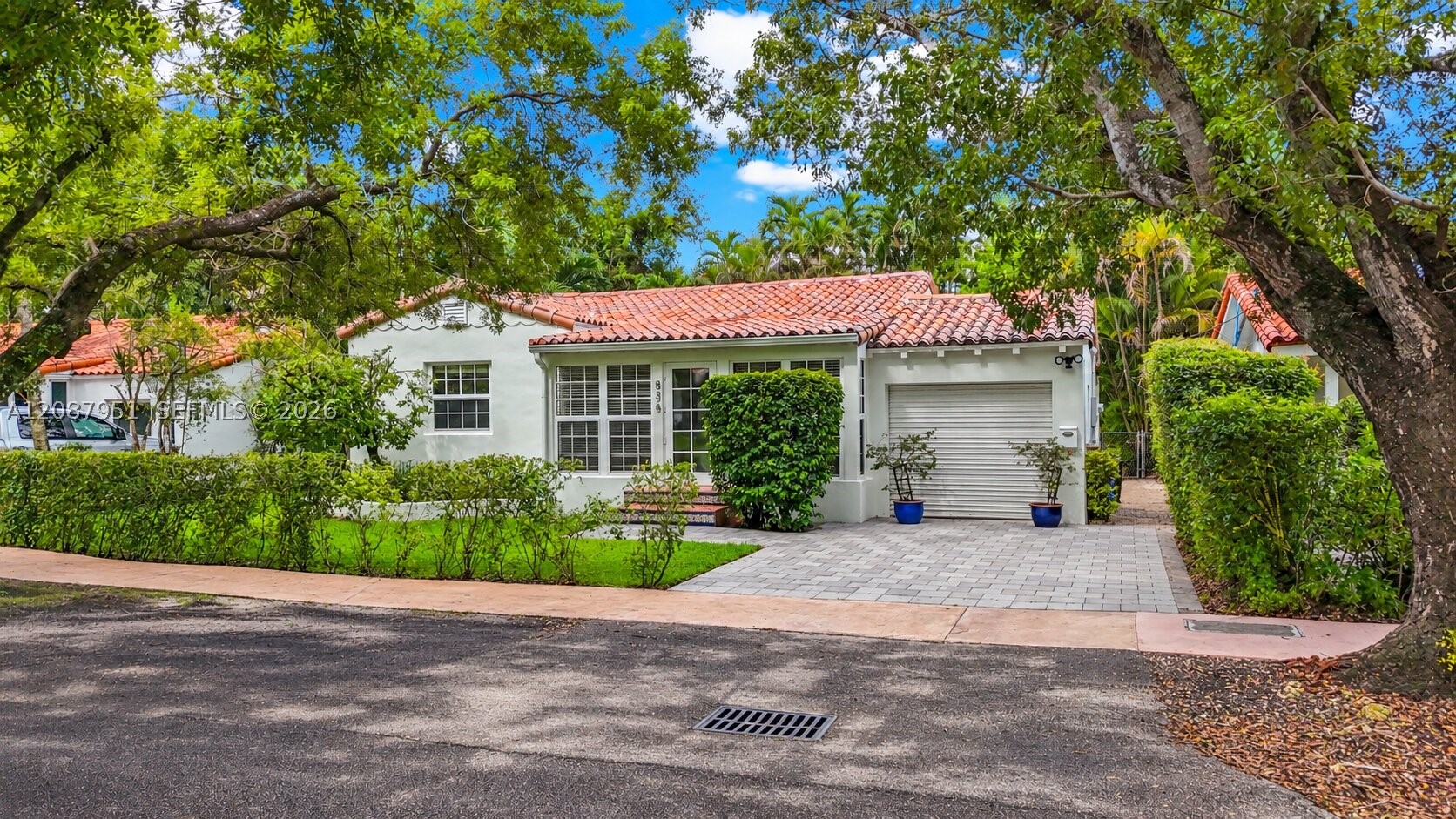 836 Alberca St, Coral Gables FL 33134
