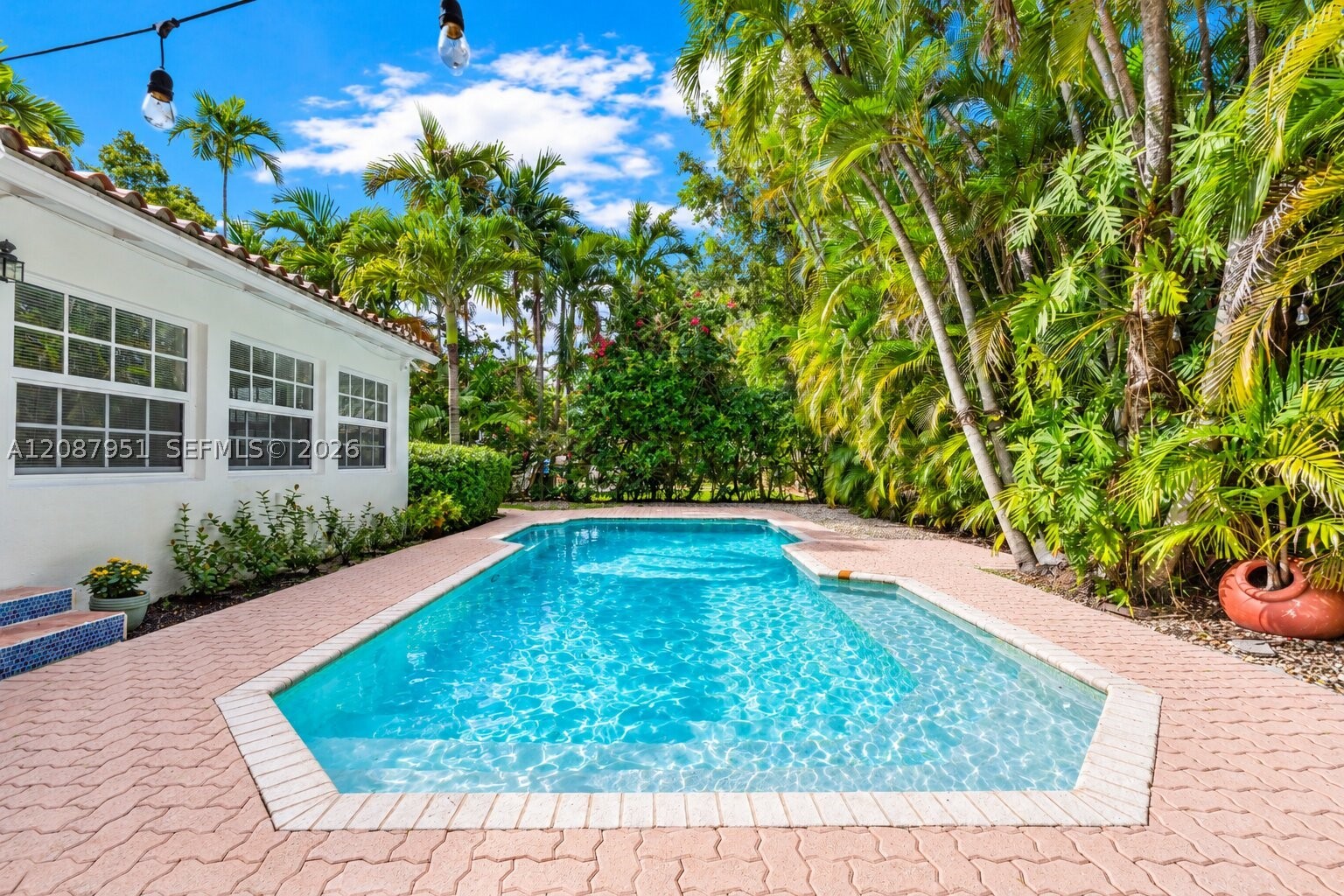 836 Alberca St, Coral Gables FL 33134