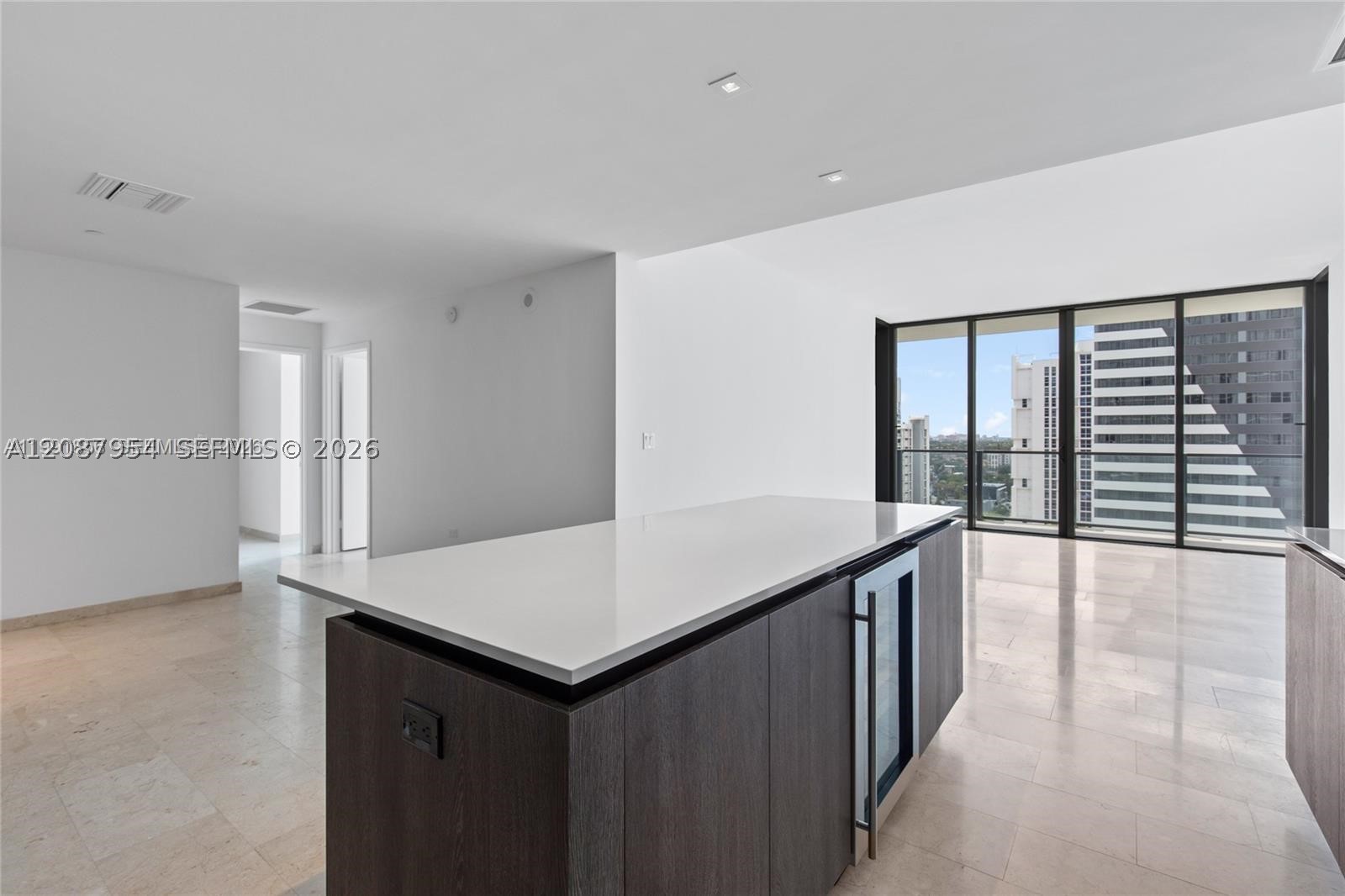 88 SW 7th St #904, Miami FL 33130