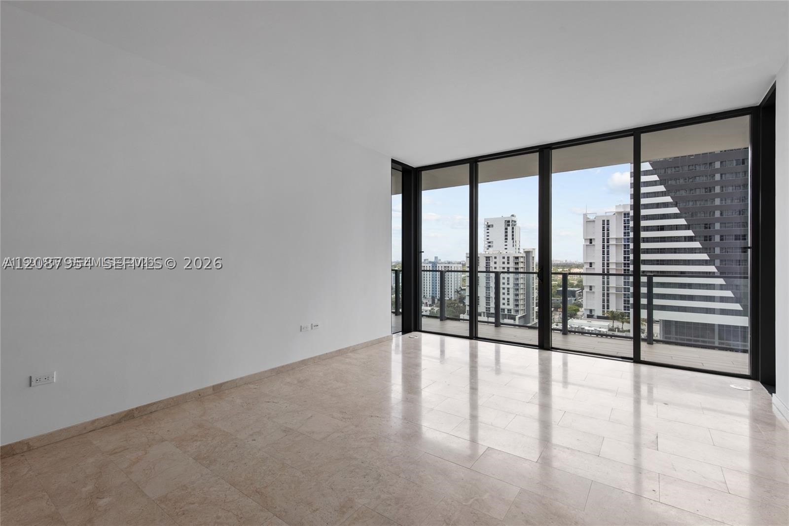 88 SW 7th St #904, Miami FL 33130